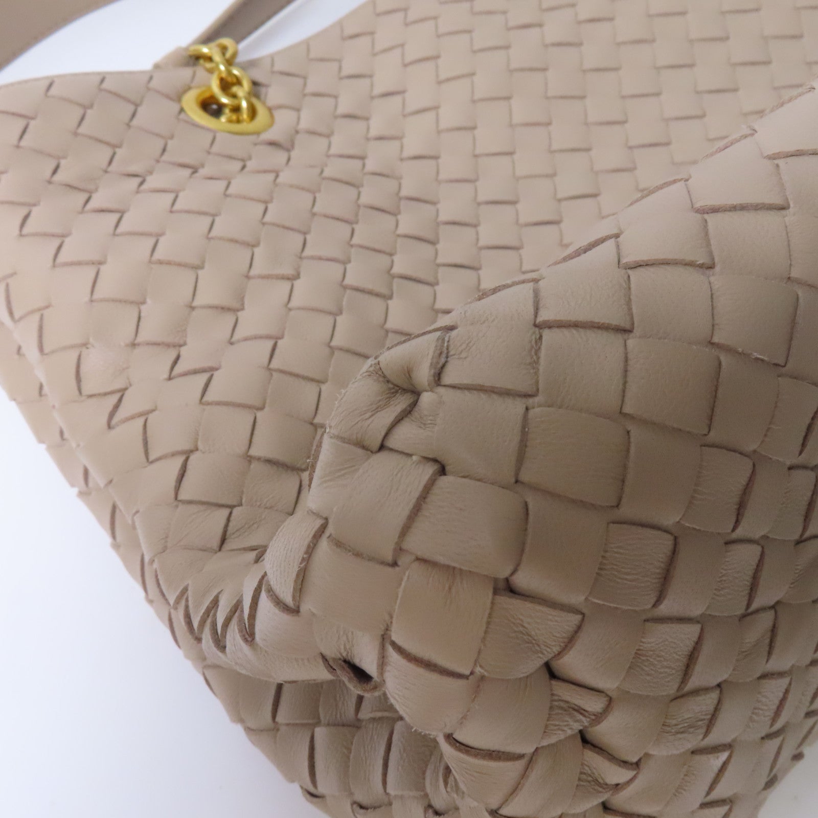 BOTTEGA VENETA 織紋皮革Shoulder Bag金扣鏈帶肩背袋米色