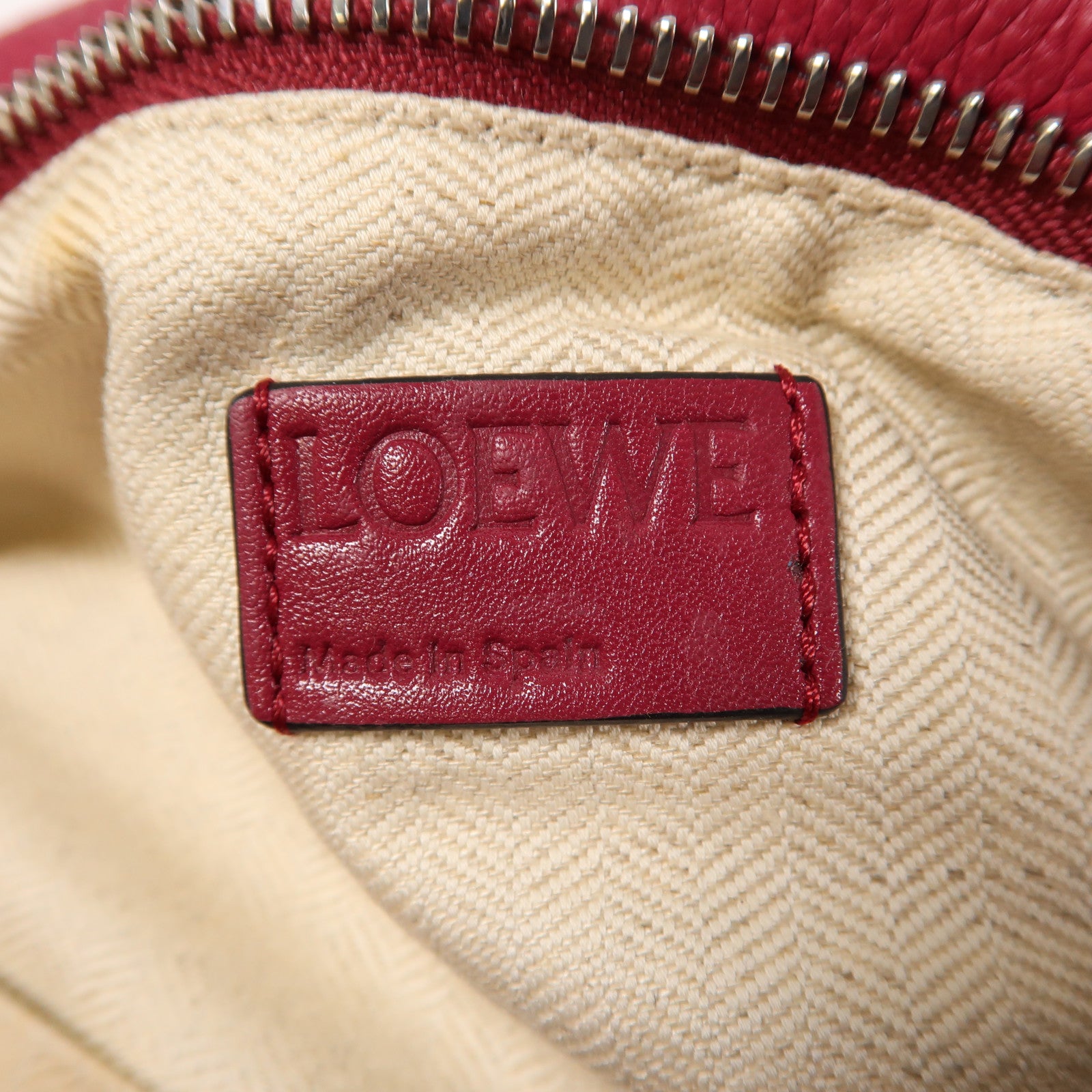 LOEWE 牛皮皮革Puzzle Large銀扣手挽肩背兩用袋