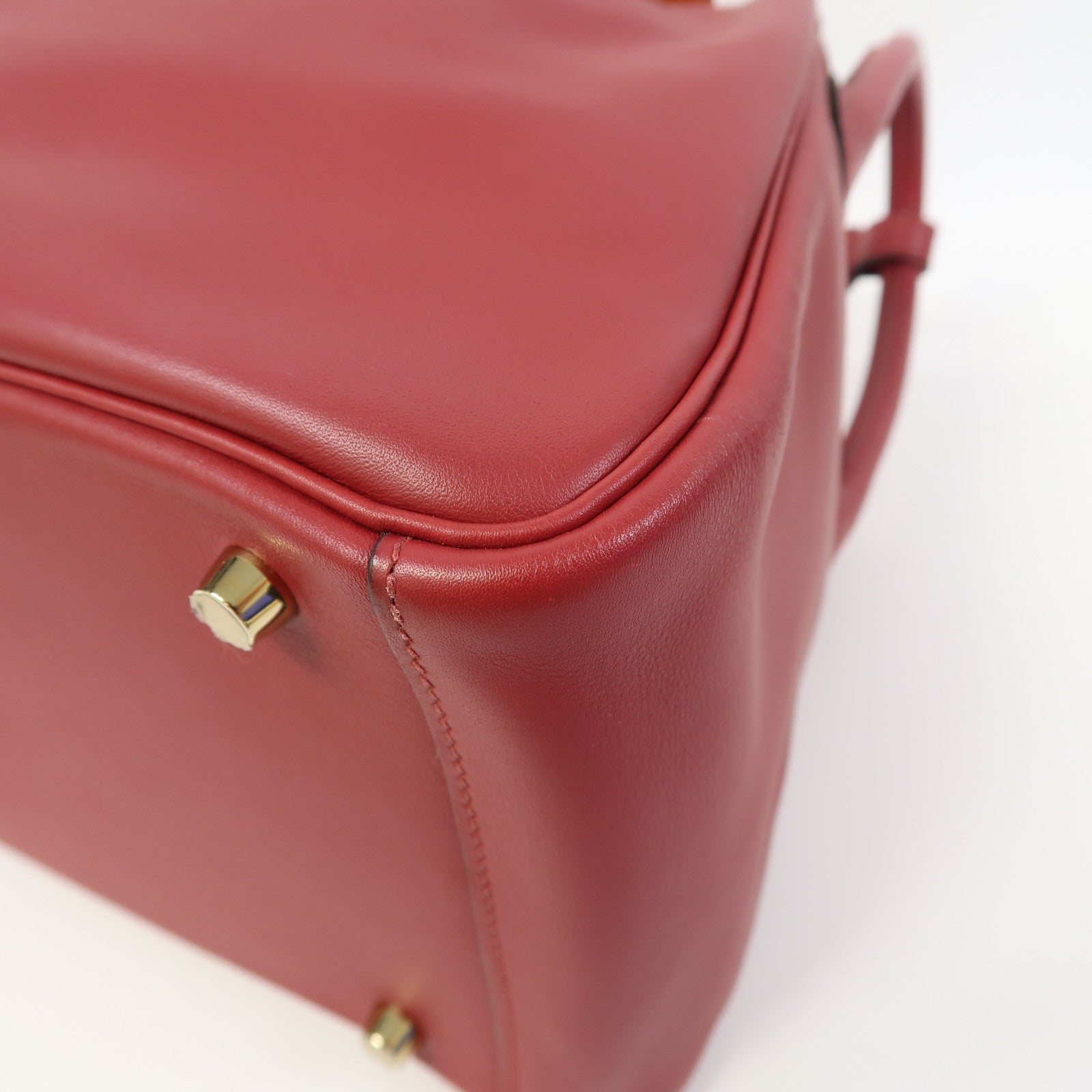 HERMES 【清倉大減價】Swift皮革Lindy 30金扣手挽肩背兩用袋紅色