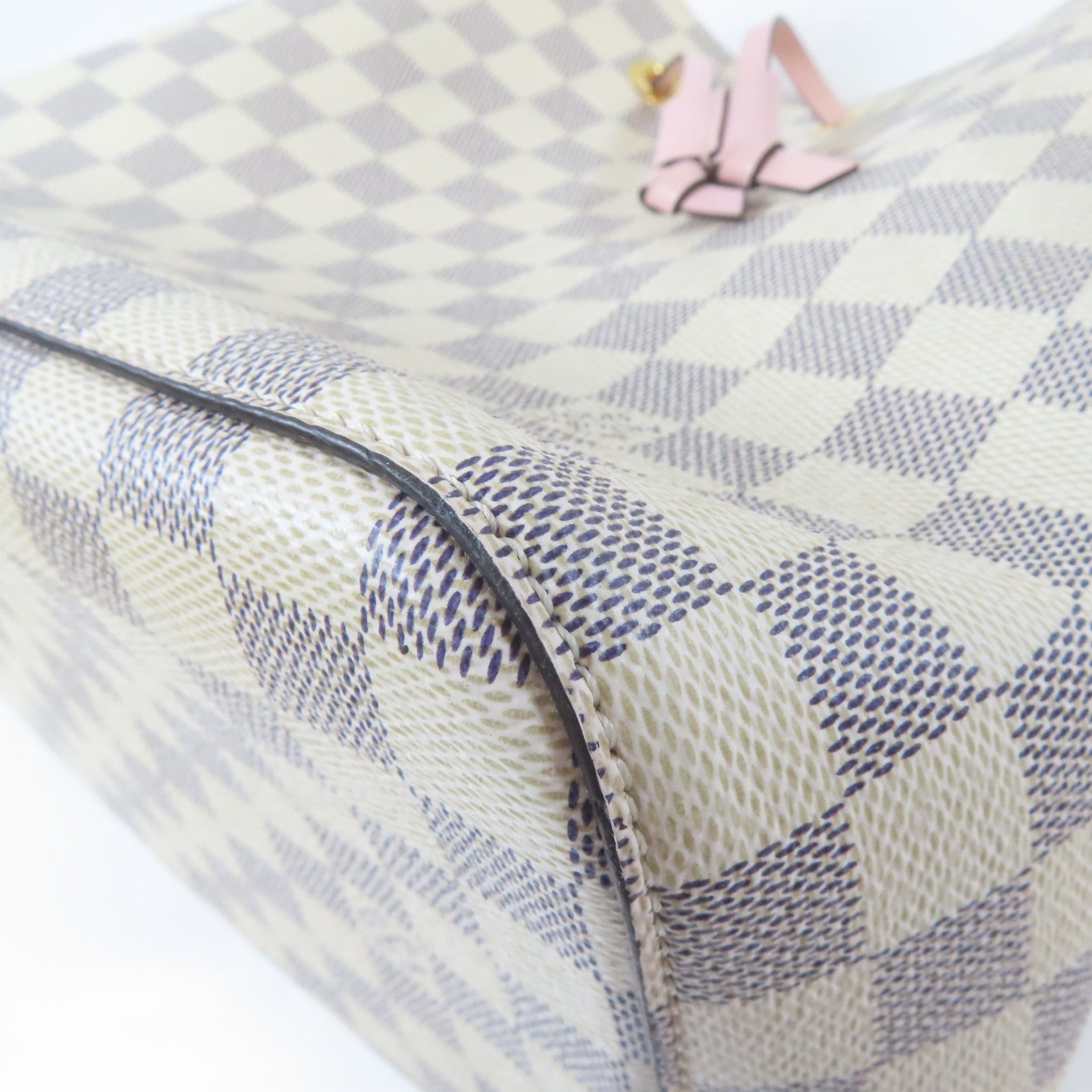 LOUIS VUITTON 【激減優惠】Damier Azur Neo Noe MM金扣肩背袋白色/粉紅色