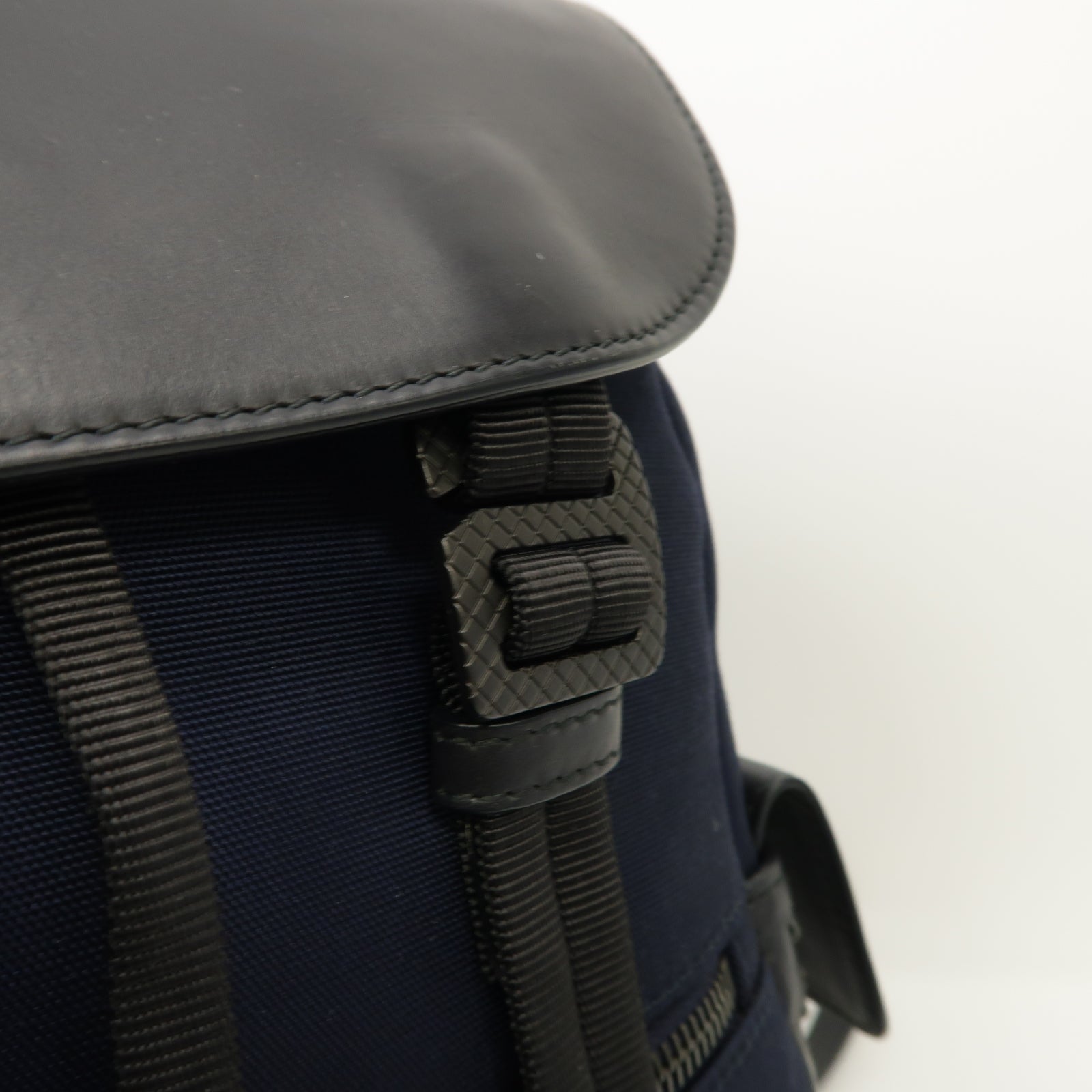 BOTTEGA VENETA 羊皮皮革/帆布Backpack背包深藍色