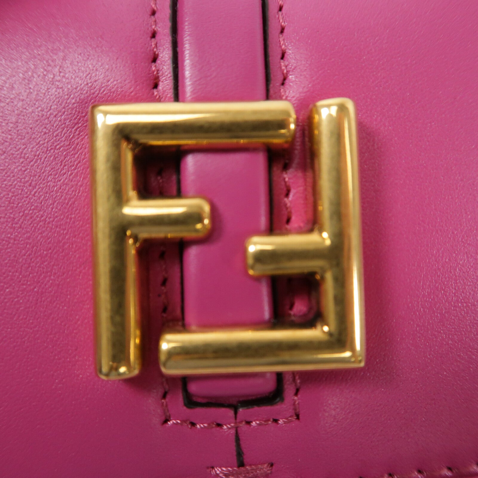 FENDI 牛皮皮革C'mon Nano肩背袋