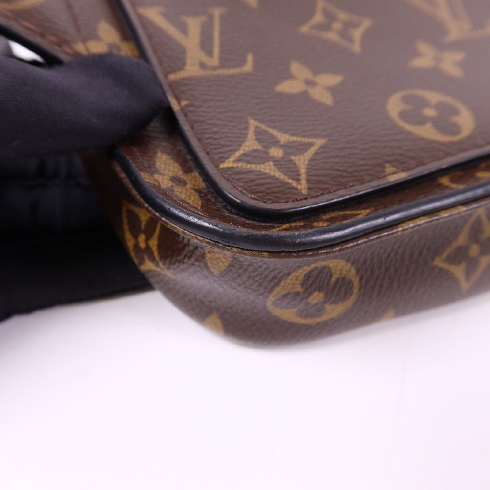 LOUIS VUITTON Monogram Macassar S Lock Sling Bag肩背袋