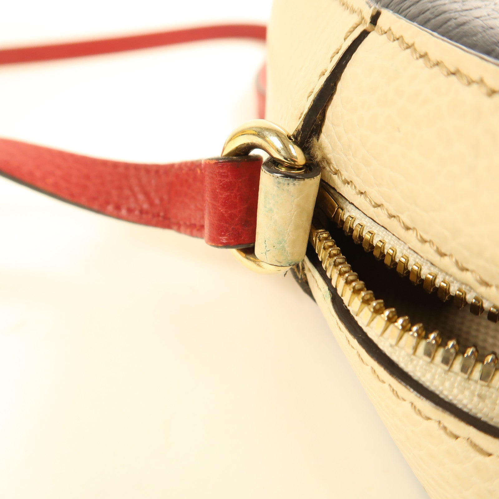 GUCCI 牛皮皮革Shoulder Bag金扣肩背袋