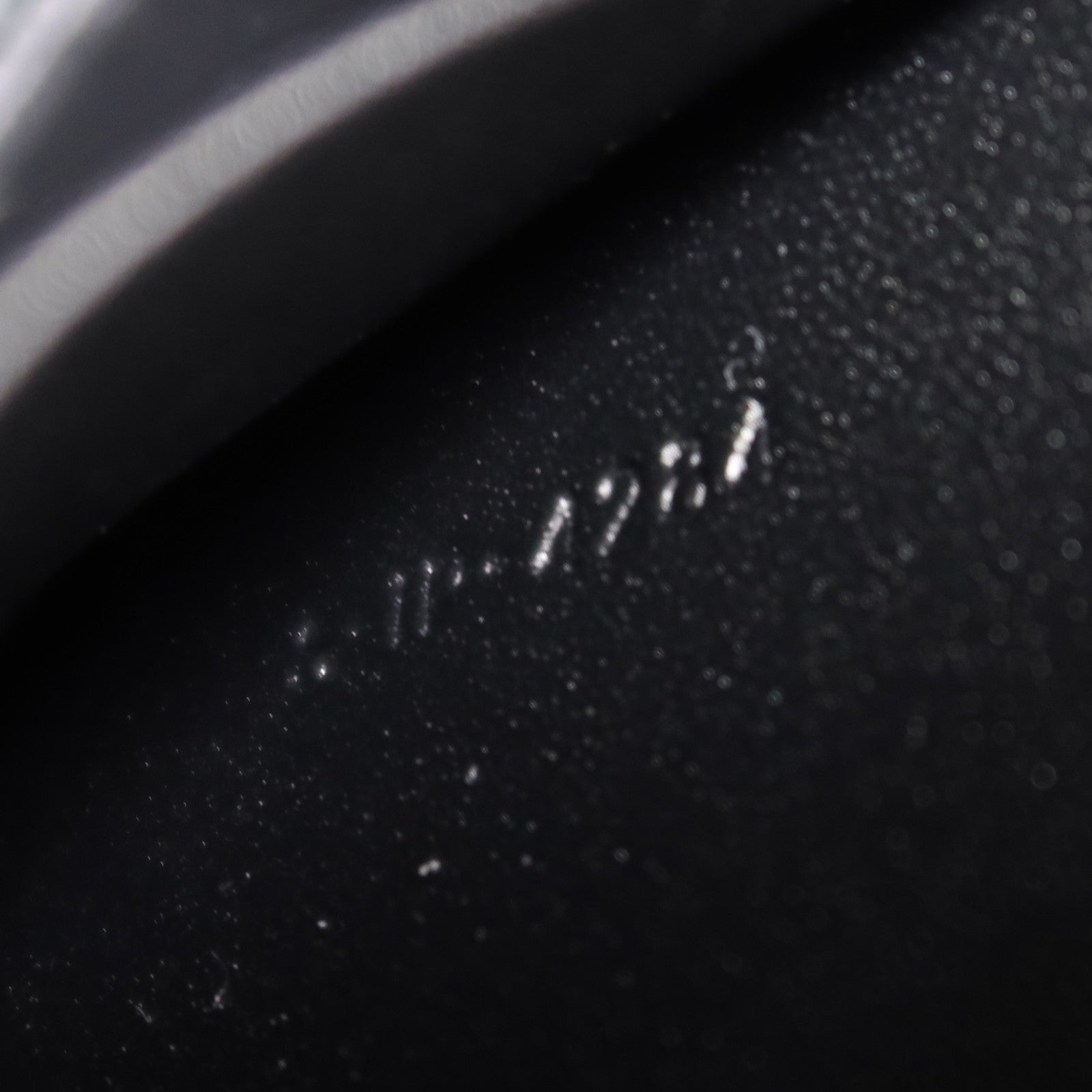 CELINE 牛皮皮革Medium Tilly Bag金扣肩背袋