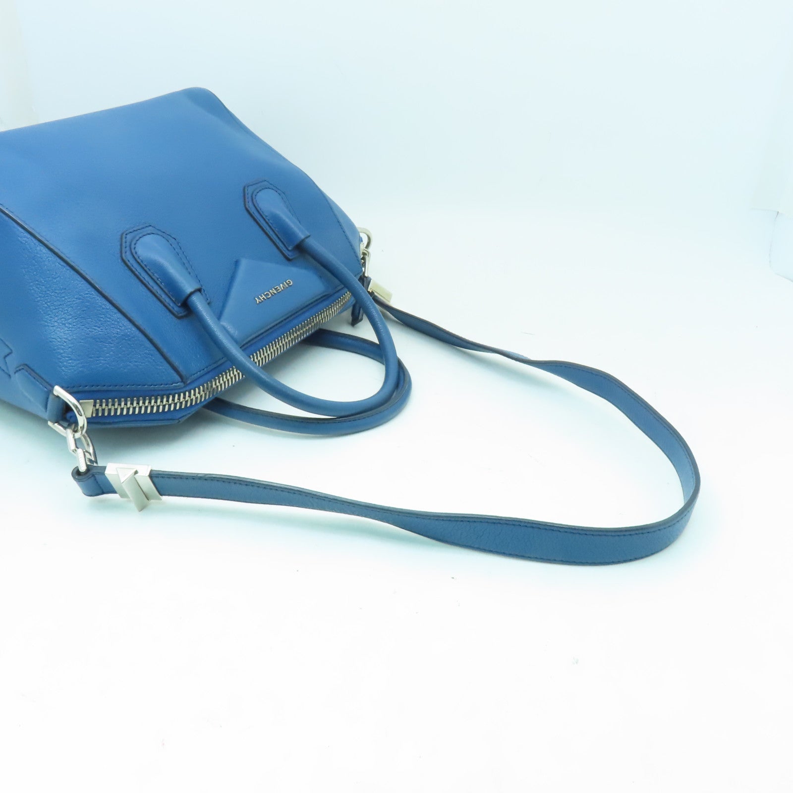 GIVENCHY 【激減優惠】皮革2way Shoulder Bag銀扣手挽肩背兩用袋藍色