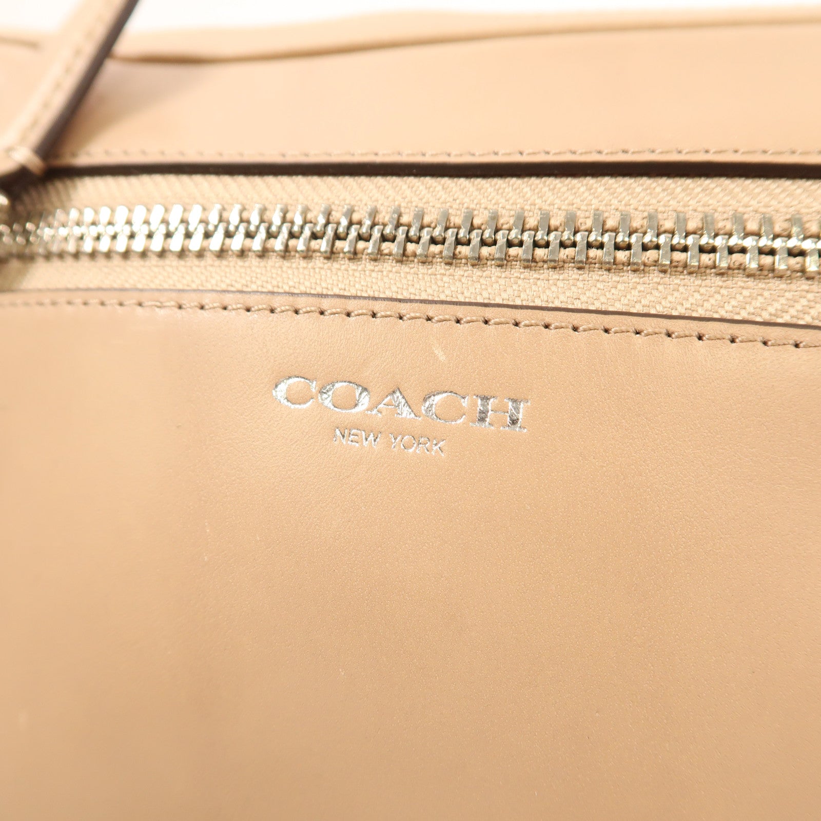 COACH 牛皮皮革Shoulder Bag銀扣肩背袋