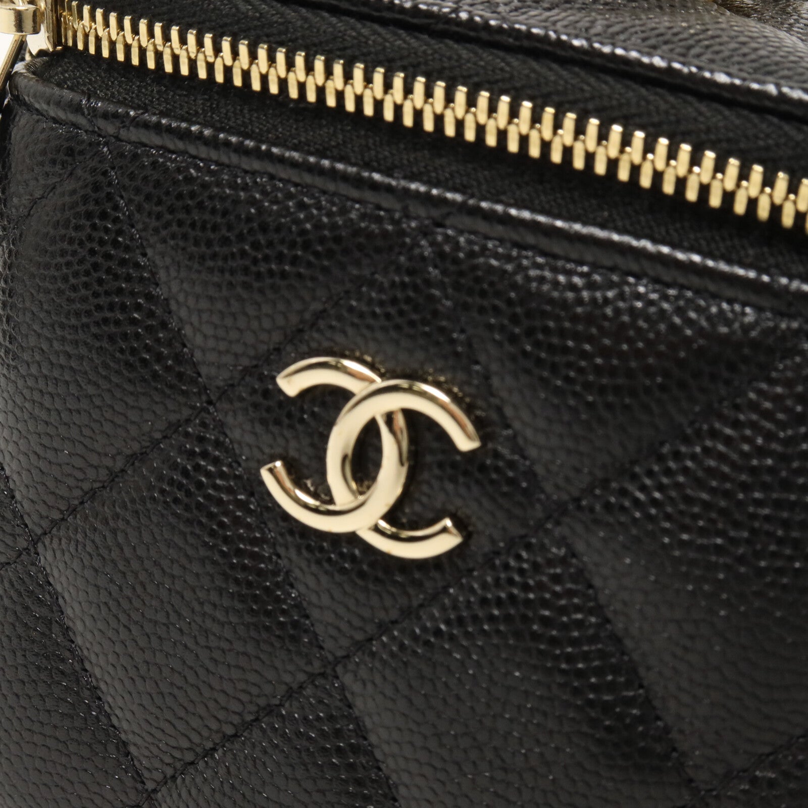 CHANEL 牛皮皮革Vanity Case鏈帶手拿包