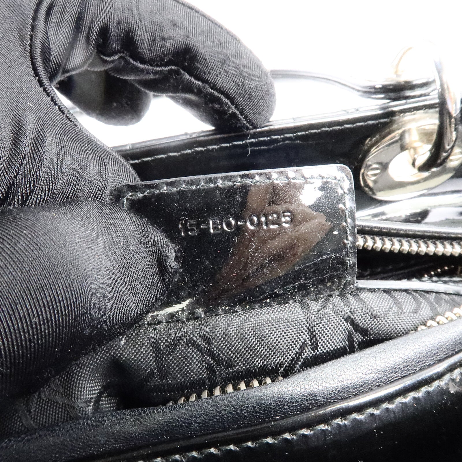 Dior 漆皮皮革Lady Dior Medium金扣手挽肩背兩用袋