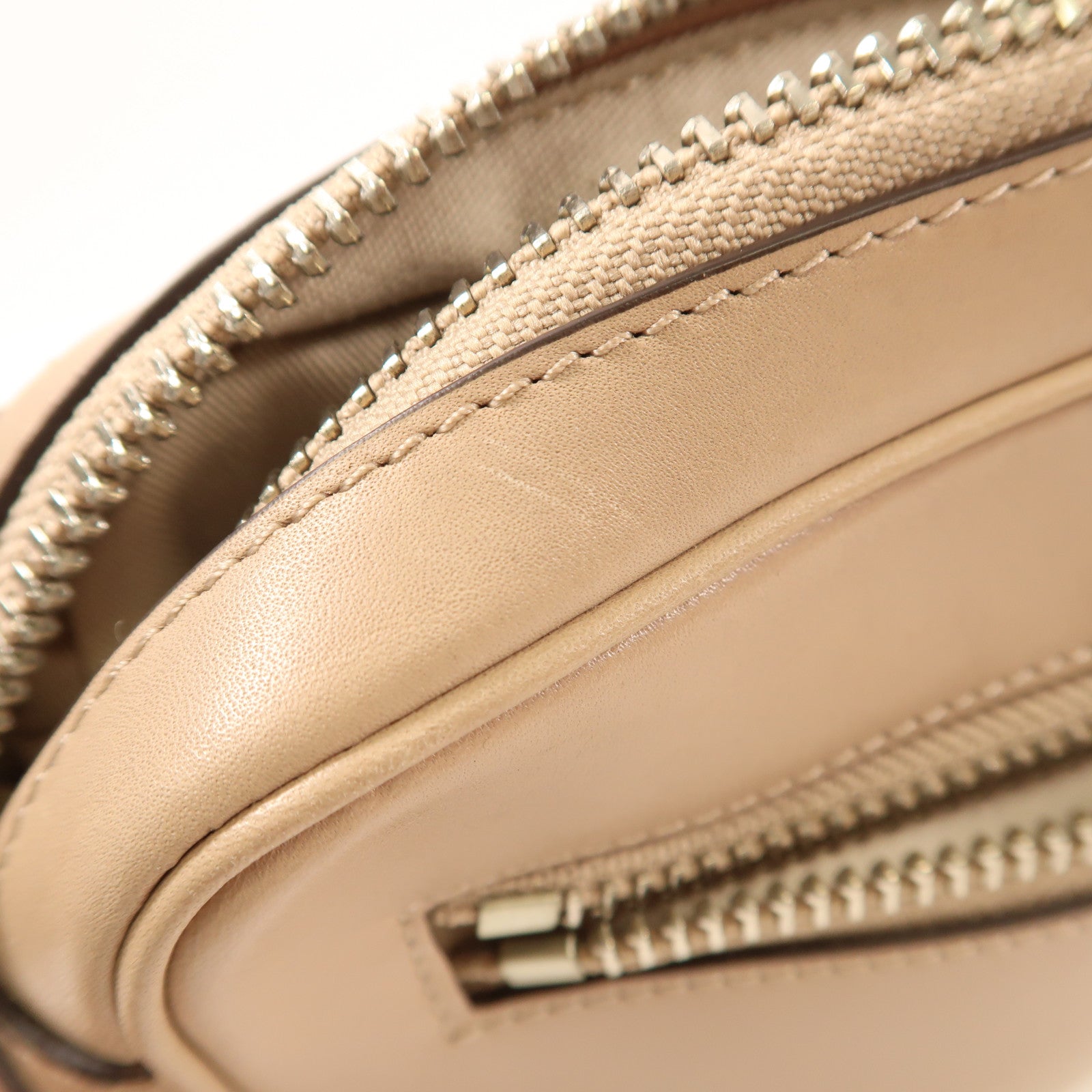 COACH 牛皮皮革Shoulder Bag銀扣肩背袋