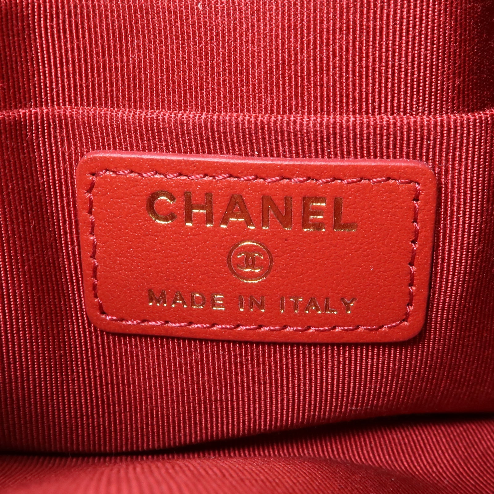 CHANEL 皮革Chanel 19 Pouch金扣手拿包黑色