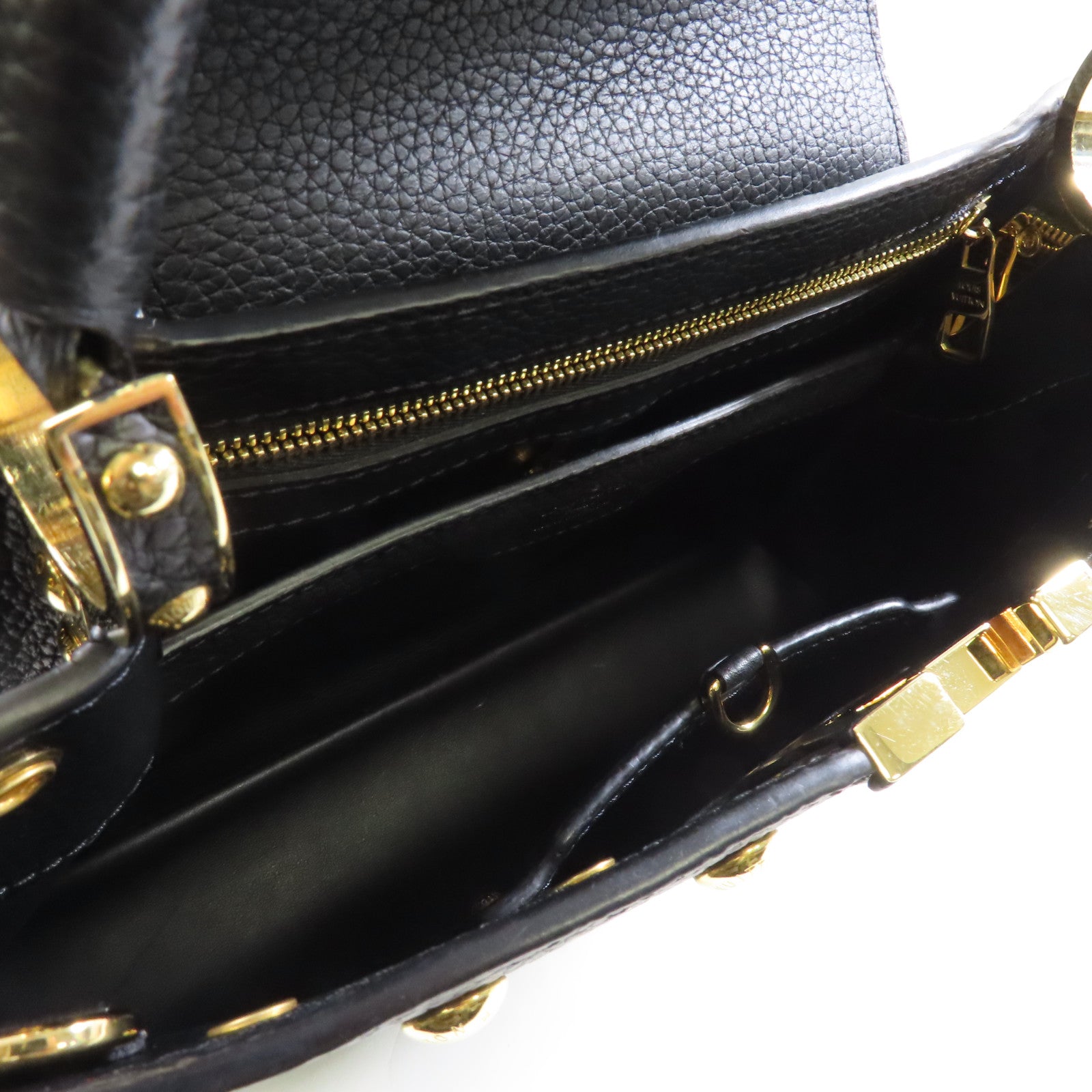 LOUIS VUITTON 牛皮皮革Capucines MM金扣手挽肩背兩用袋黑色