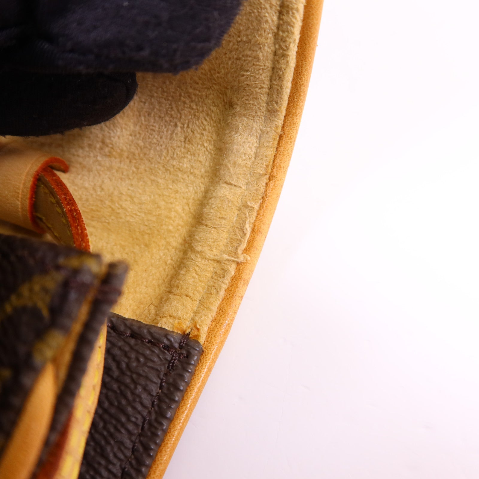 LOUIS VUITTON Monogram Pochette Twin GM金扣肩背袋