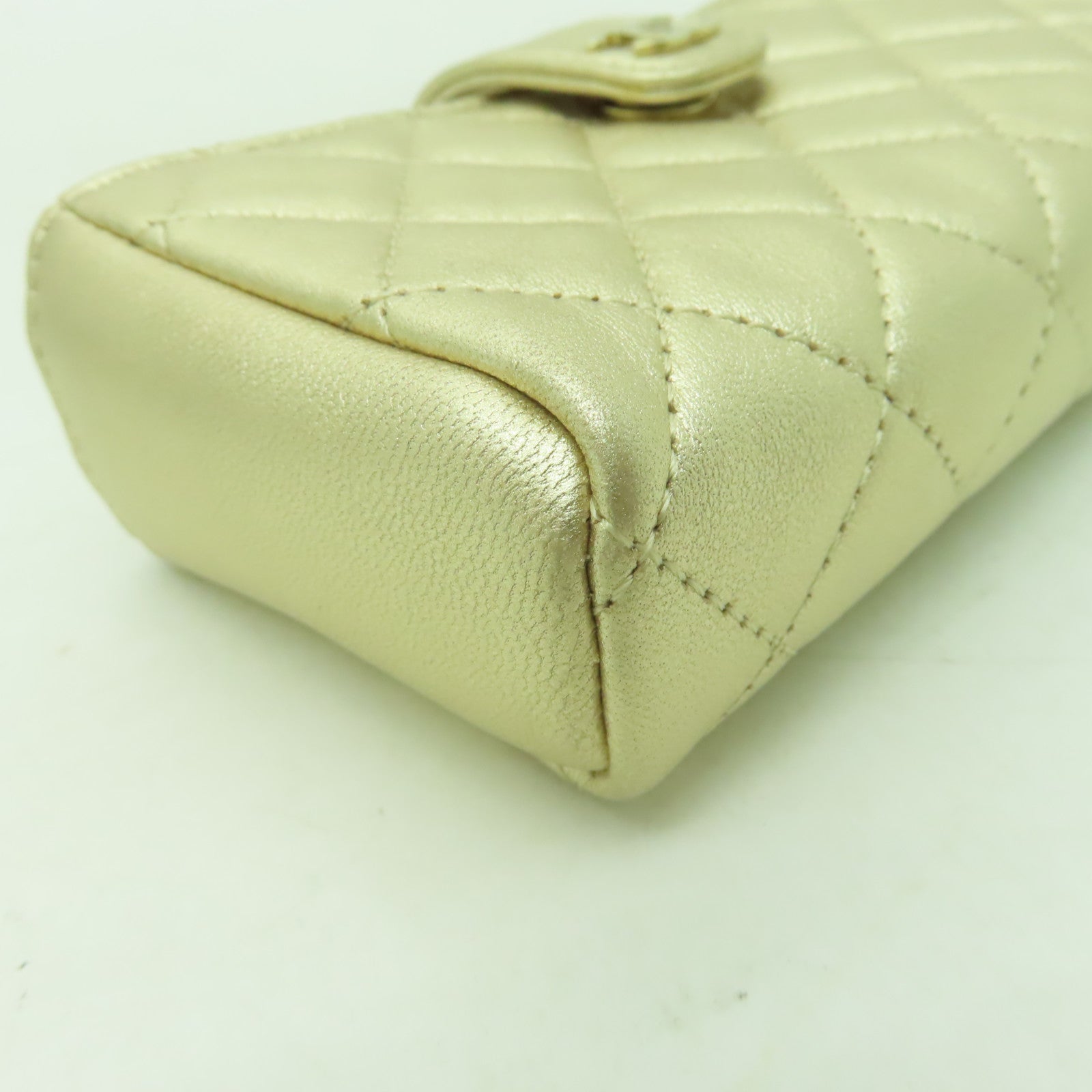 CHANEL 【激減優惠】牛皮皮革Wallet金扣錢包金色