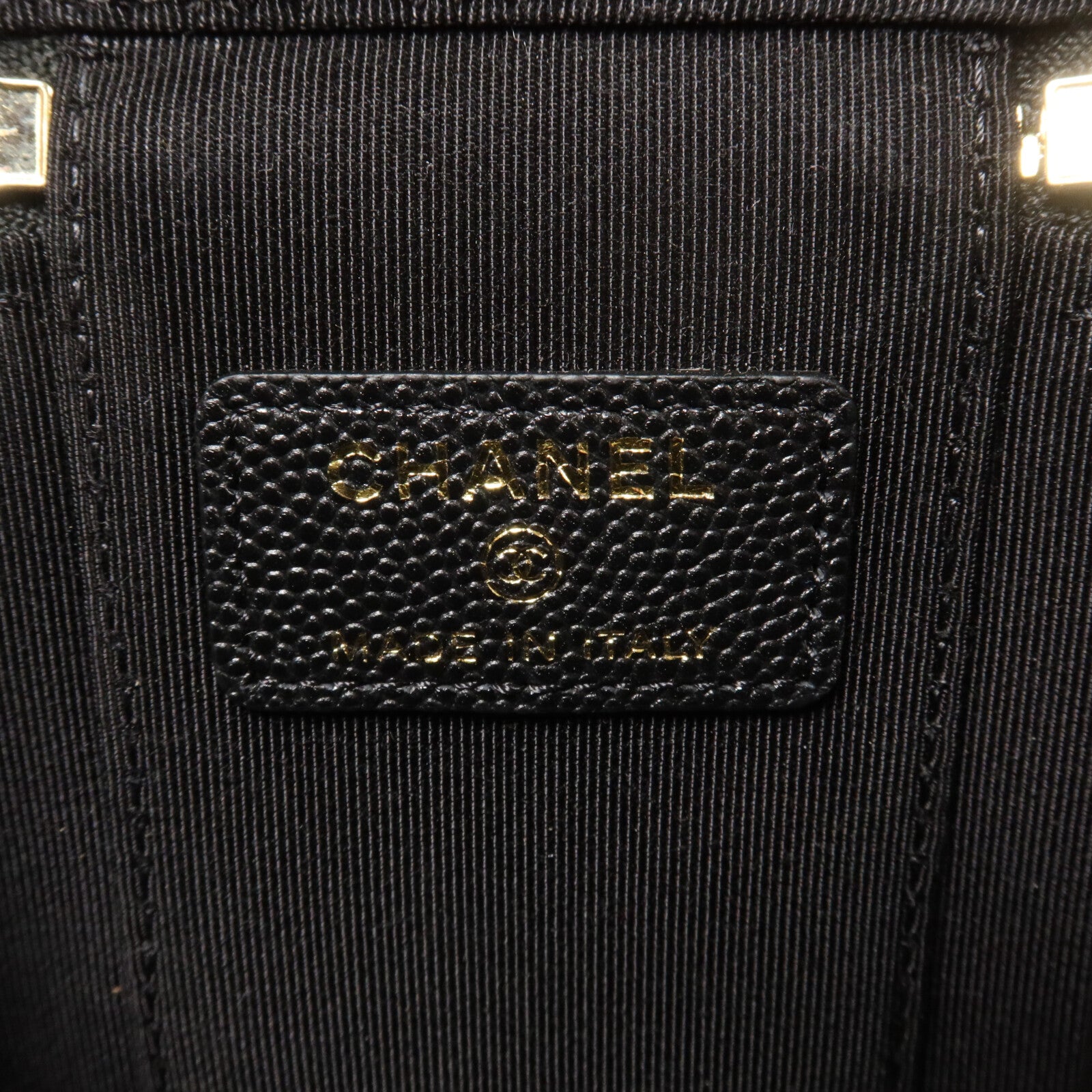 CHANEL 牛皮皮革Vanity Case鏈帶手拿包