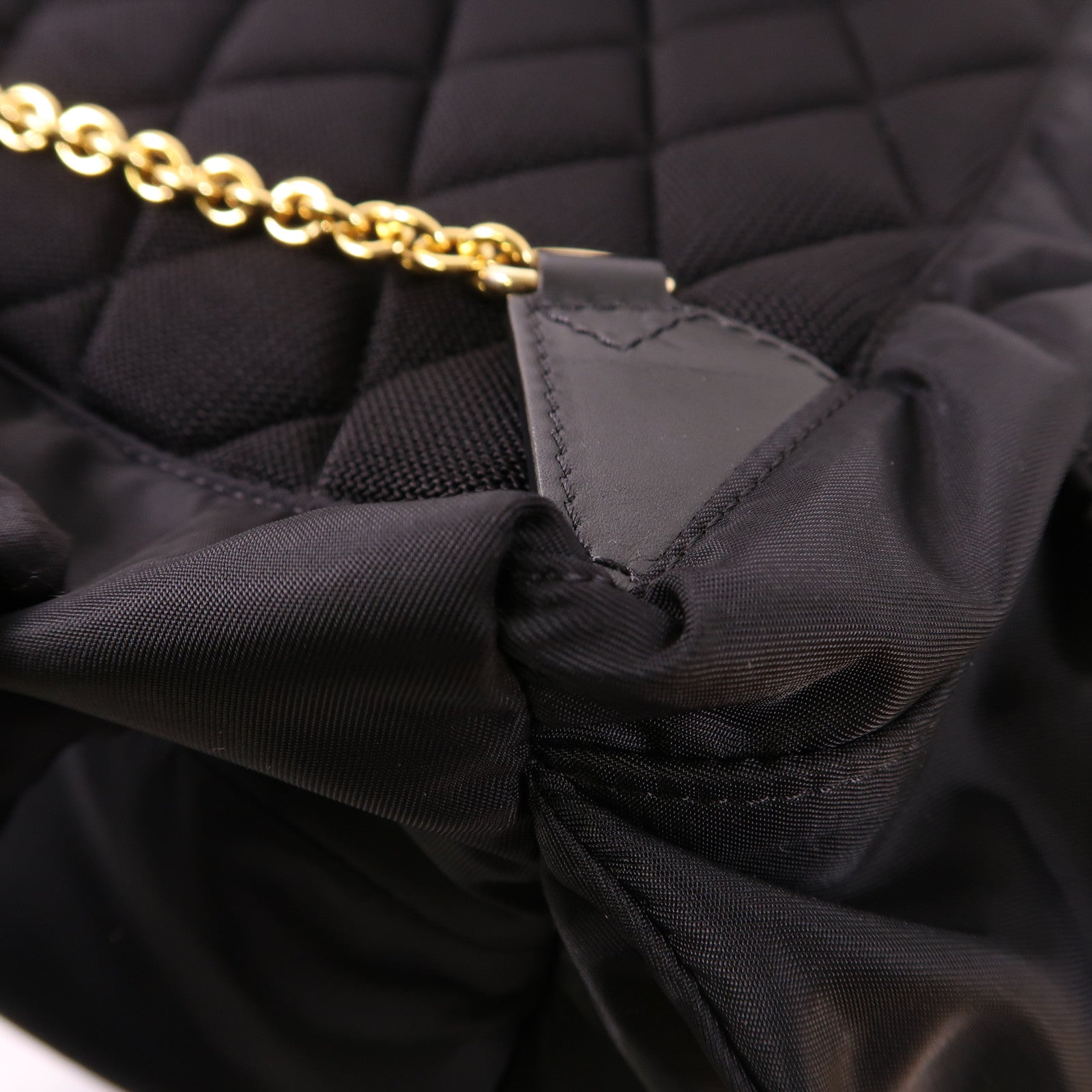 BURBERRY 尼龍Backpack金扣背包