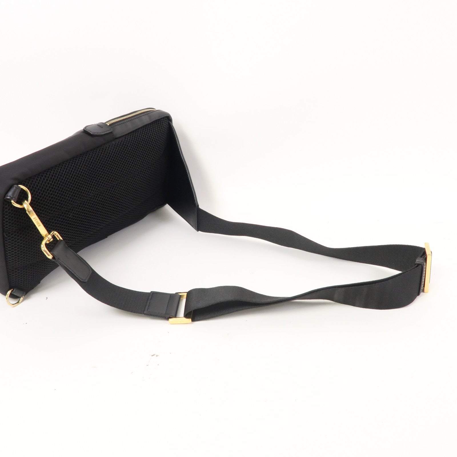 FENDI 牛皮皮革Monster Baggy Body Bag金扣腰包黑色