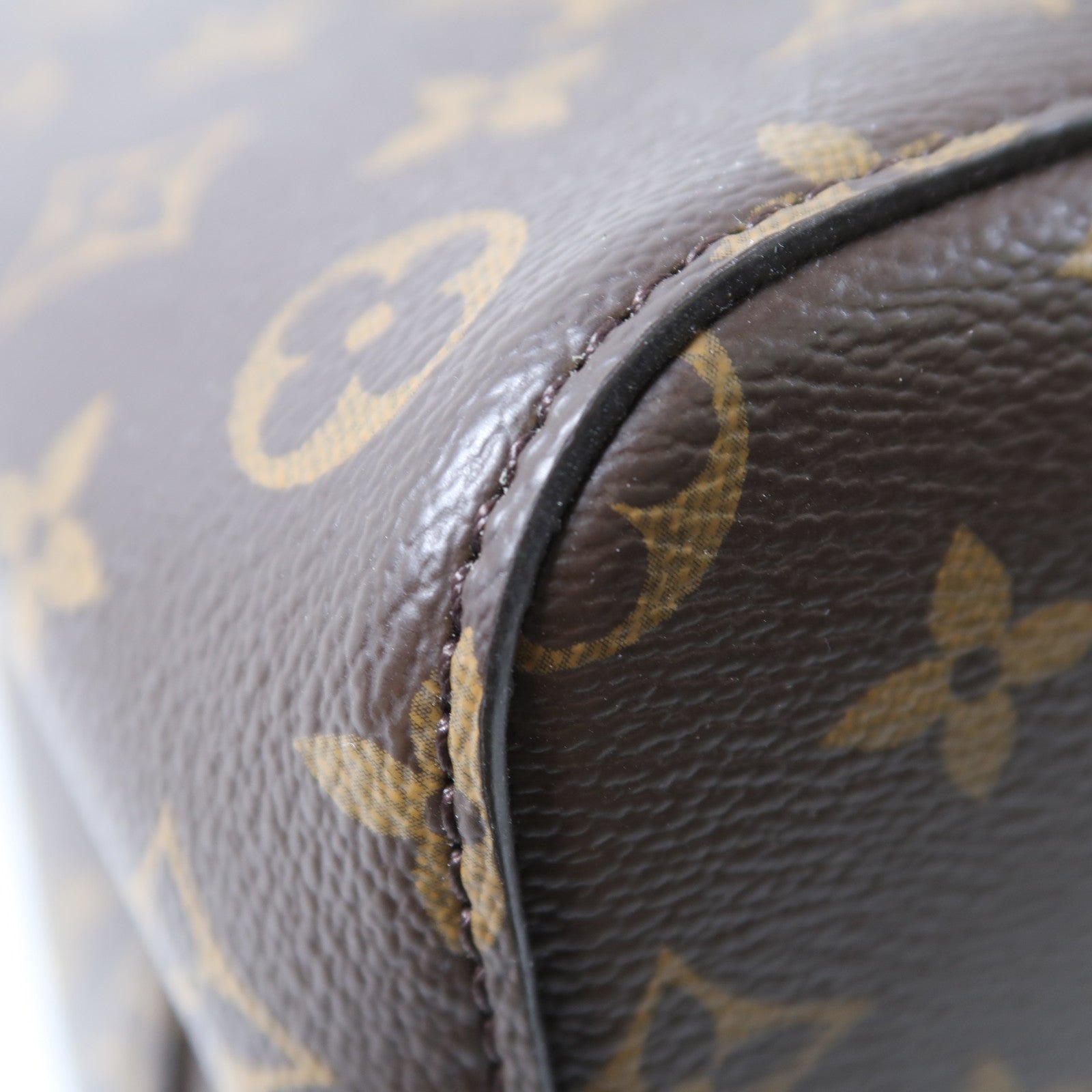 LOUIS VUITTON Monogram Neo Noe金扣肩背袋啡色