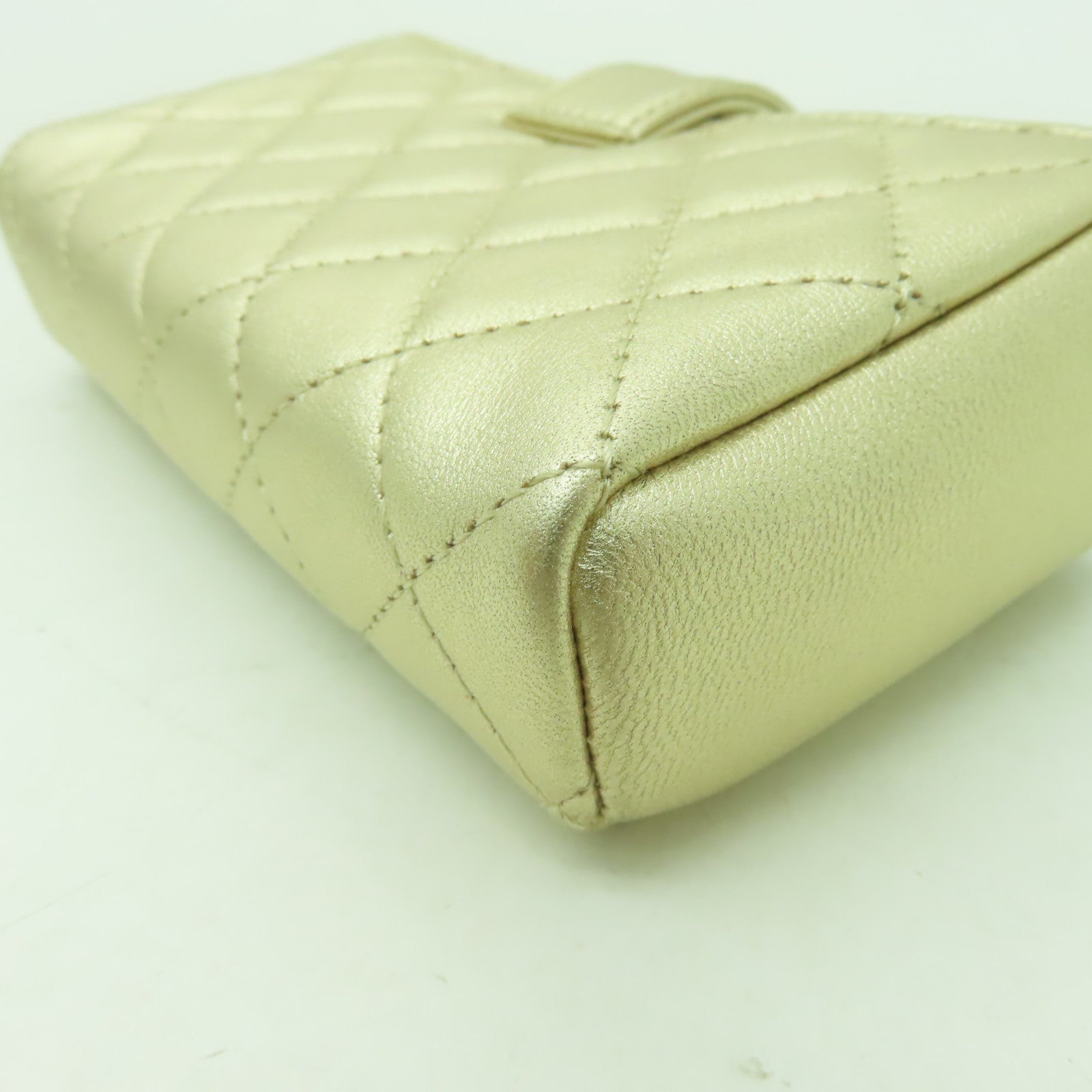 CHANEL 【激減優惠】牛皮皮革Wallet金扣錢包金色