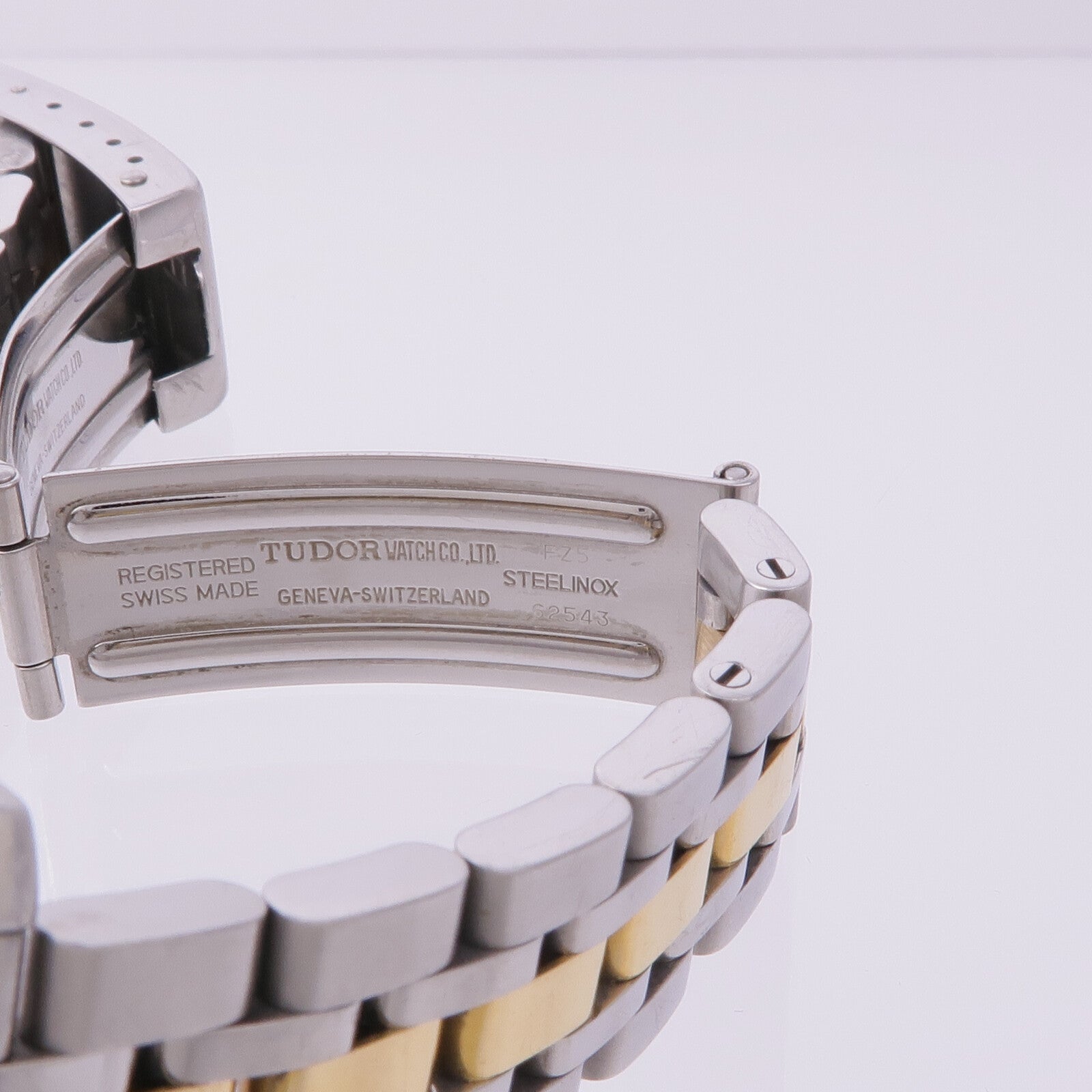 TUDOR Classic 22013-0009