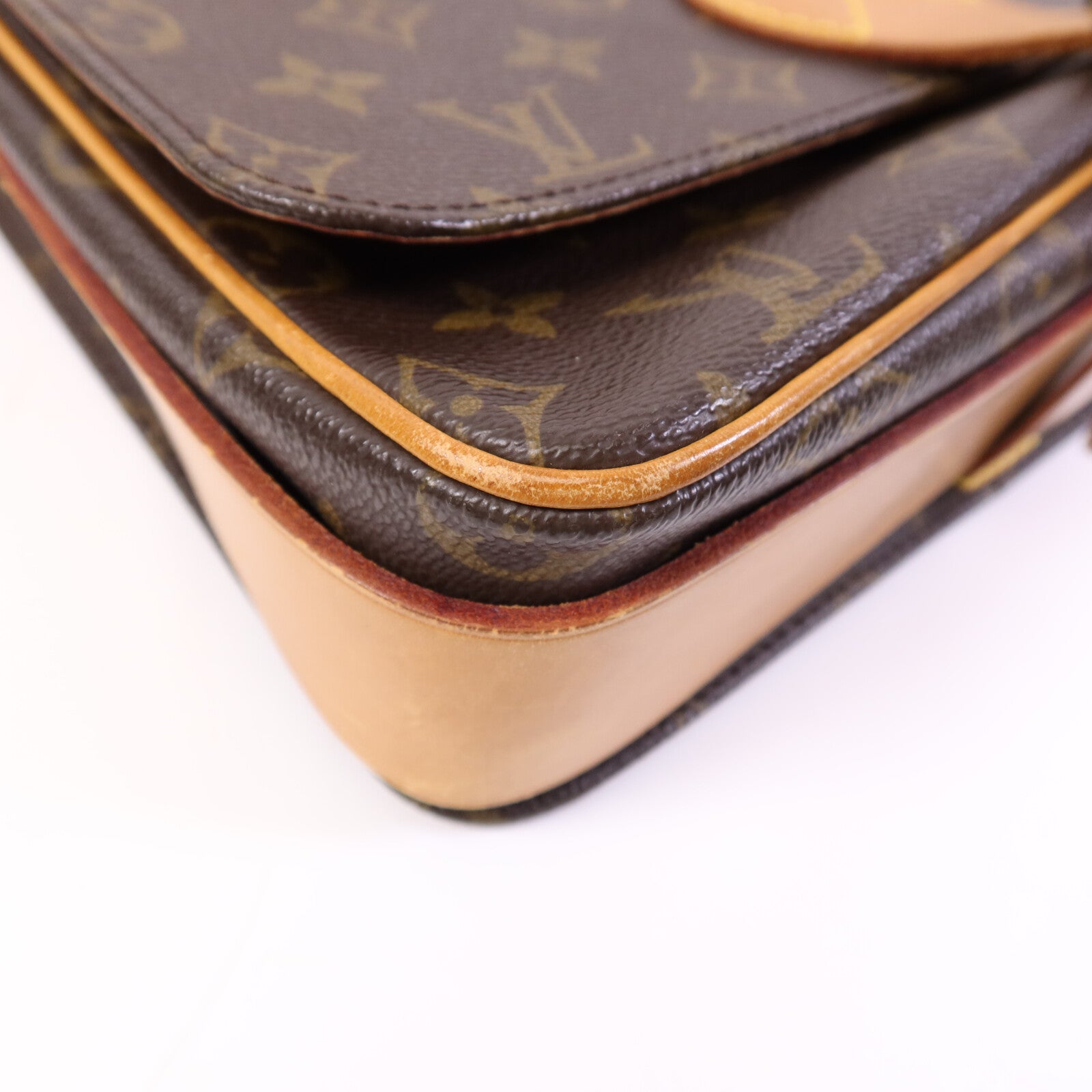 LOUIS VUITTON Monogram Cartouchiere GM金扣肩背袋