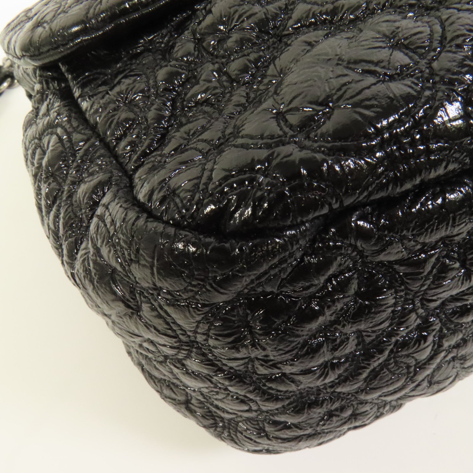 CHANEL 漆皮皮革Chain Shoulder銀扣肩背袋