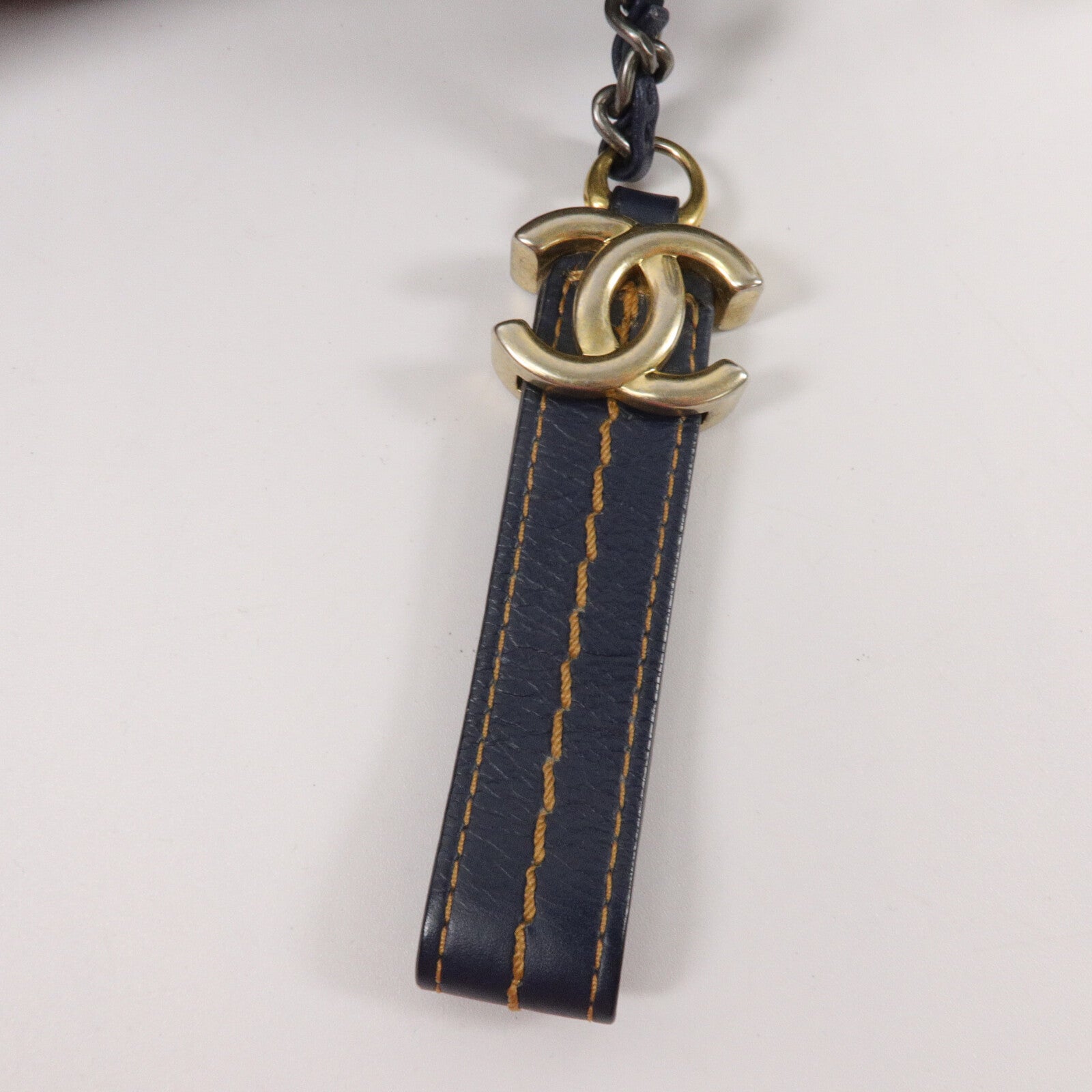 CHANEL 牛仔布Gabrielle Hobo鏈帶肩背袋