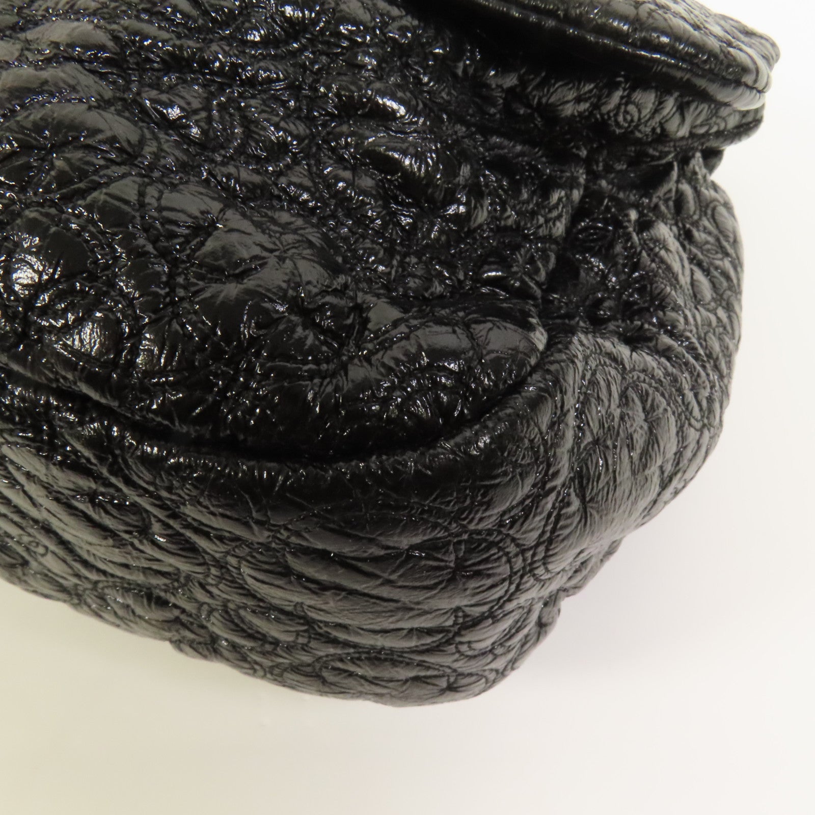 CHANEL 漆皮皮革Chain Shoulder銀扣肩背袋