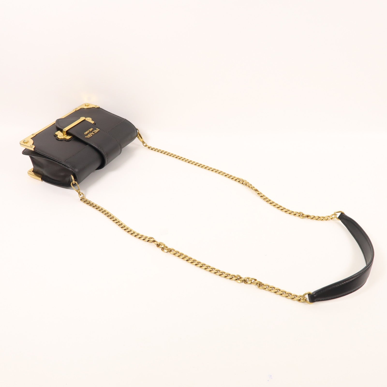 PRADA 牛皮皮革Shoulder Bag金扣肩背袋