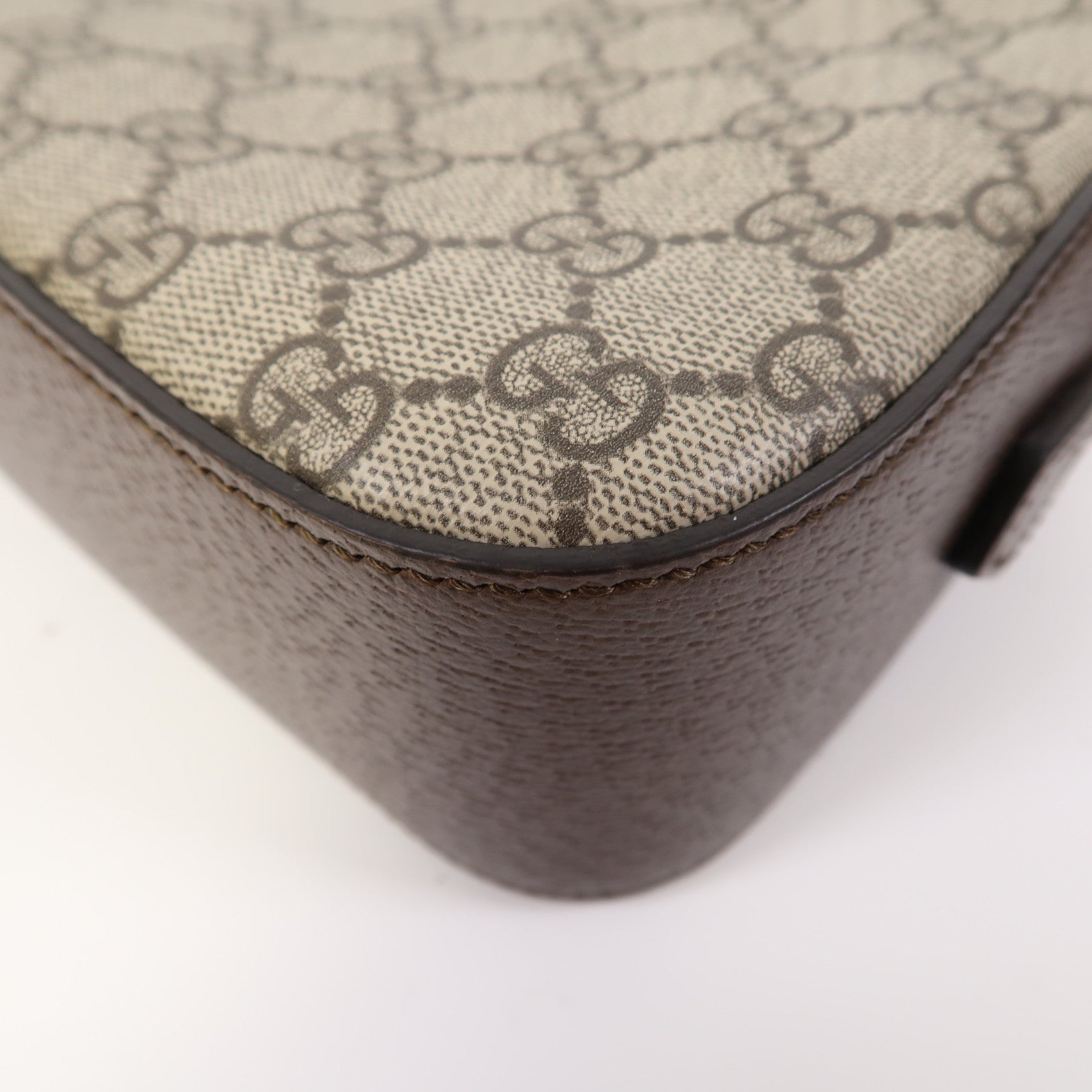GUCCI 塗層帆布Neo Vintage GG Supreme金扣肩背袋啡色