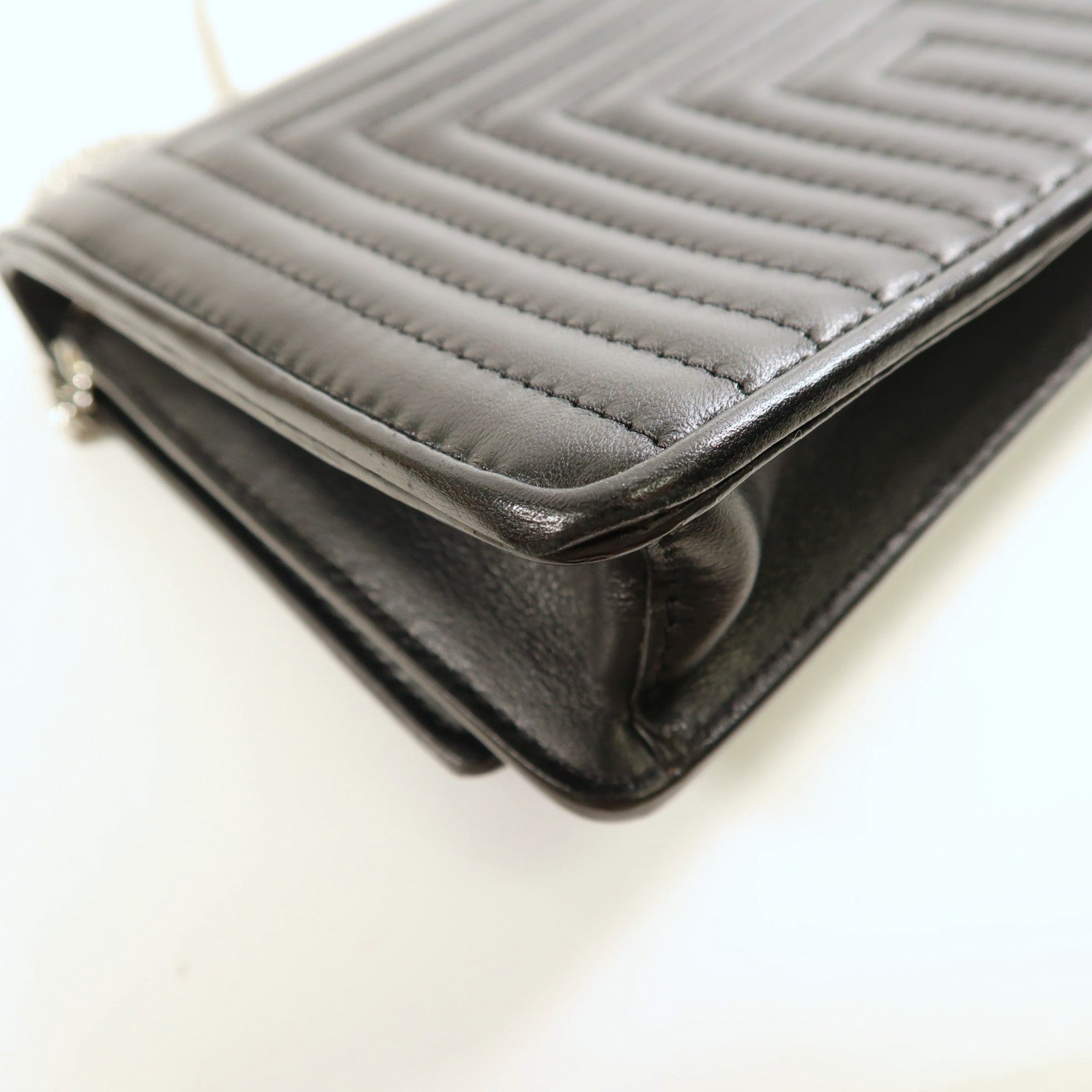 FENDI SHW Shiny Nappa Trapuntata Potom Wallet On Chain 8M0346 Calfskin Black