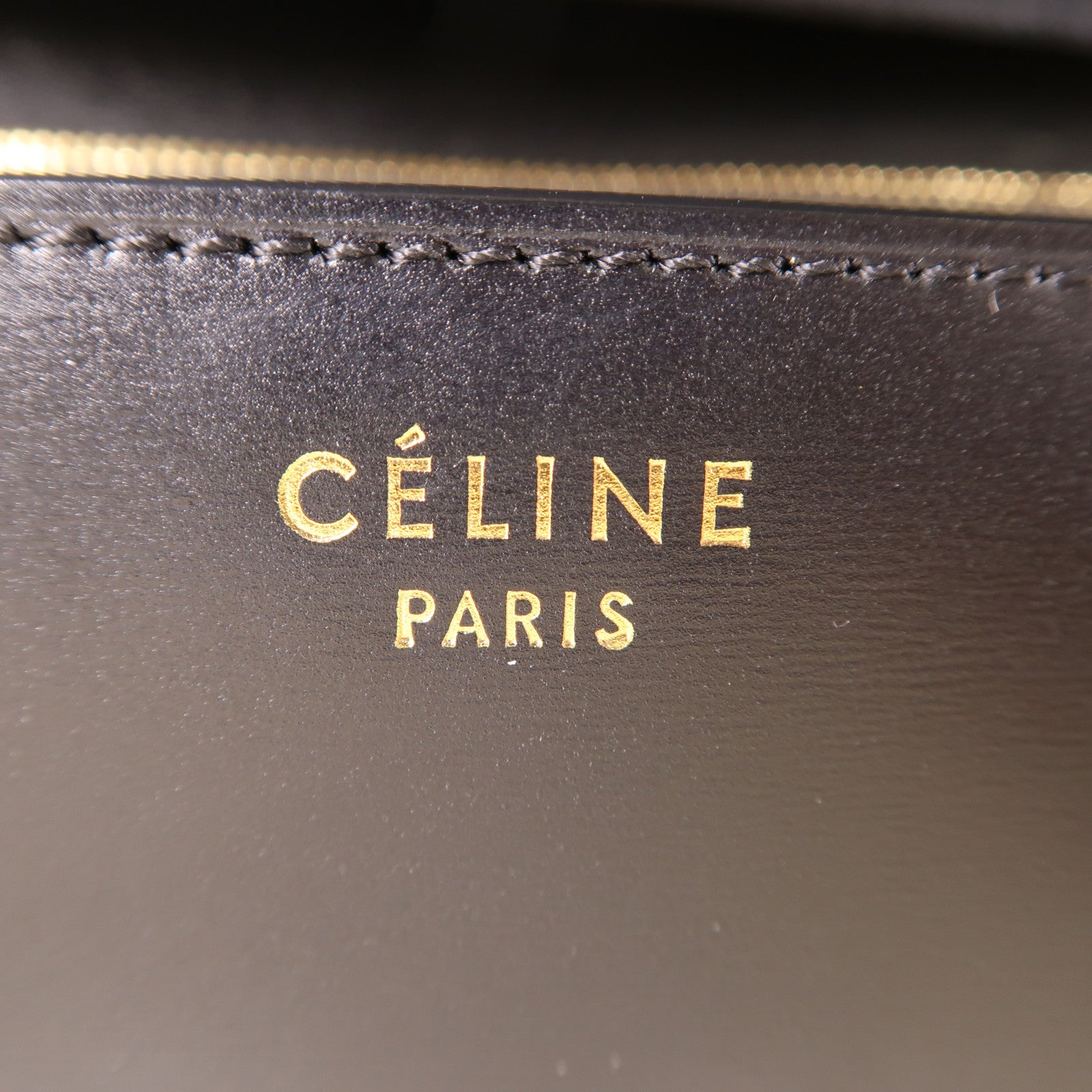 CELINE 牛皮皮革Classic Box金扣肩背袋