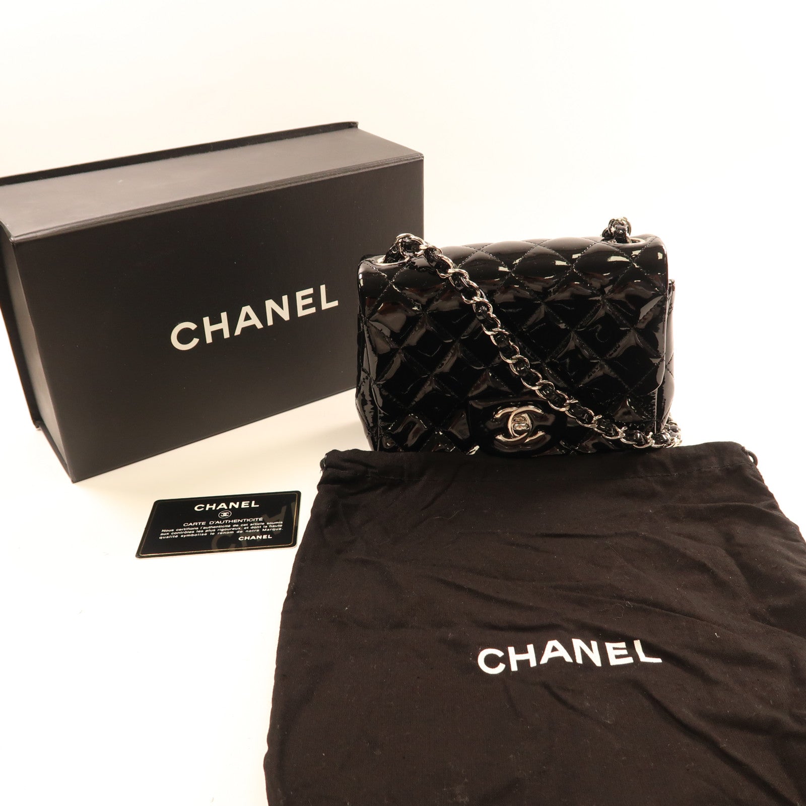 CHANEL 漆皮皮革Mini Classic 17銀扣鏈帶肩背袋