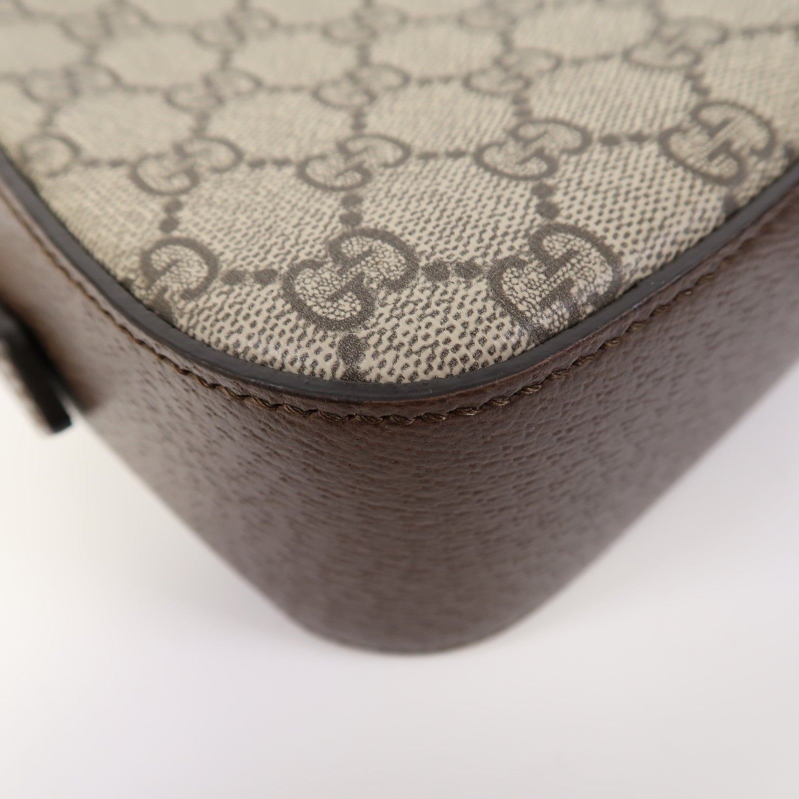 GUCCI 塗層帆布Neo Vintage GG Supreme金扣肩背袋啡色