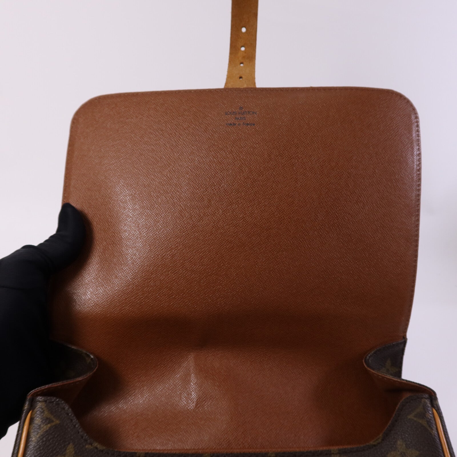 LOUIS VUITTON Monogram Cartouchiere GM金扣肩背袋