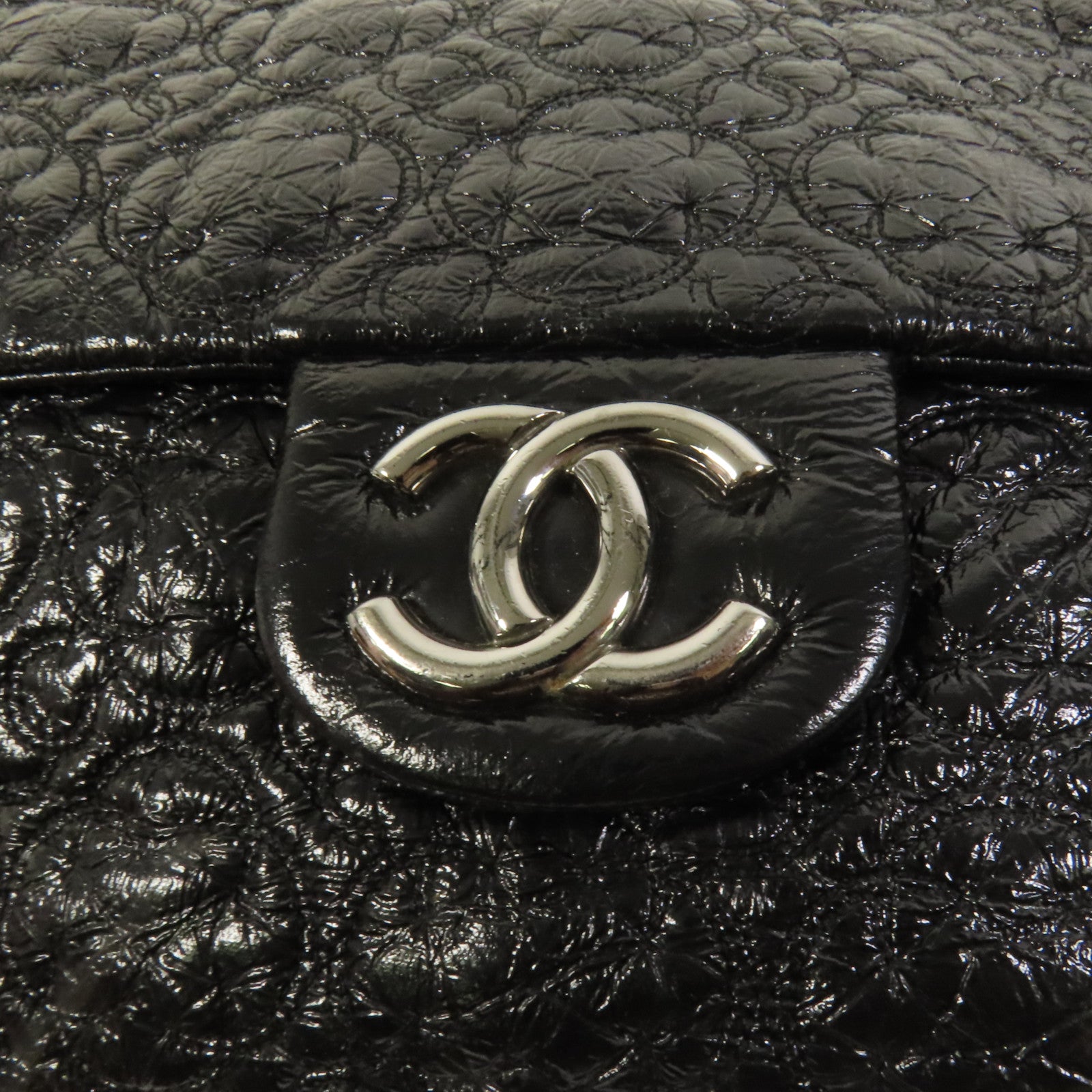 CHANEL 漆皮皮革Chain Shoulder銀扣肩背袋