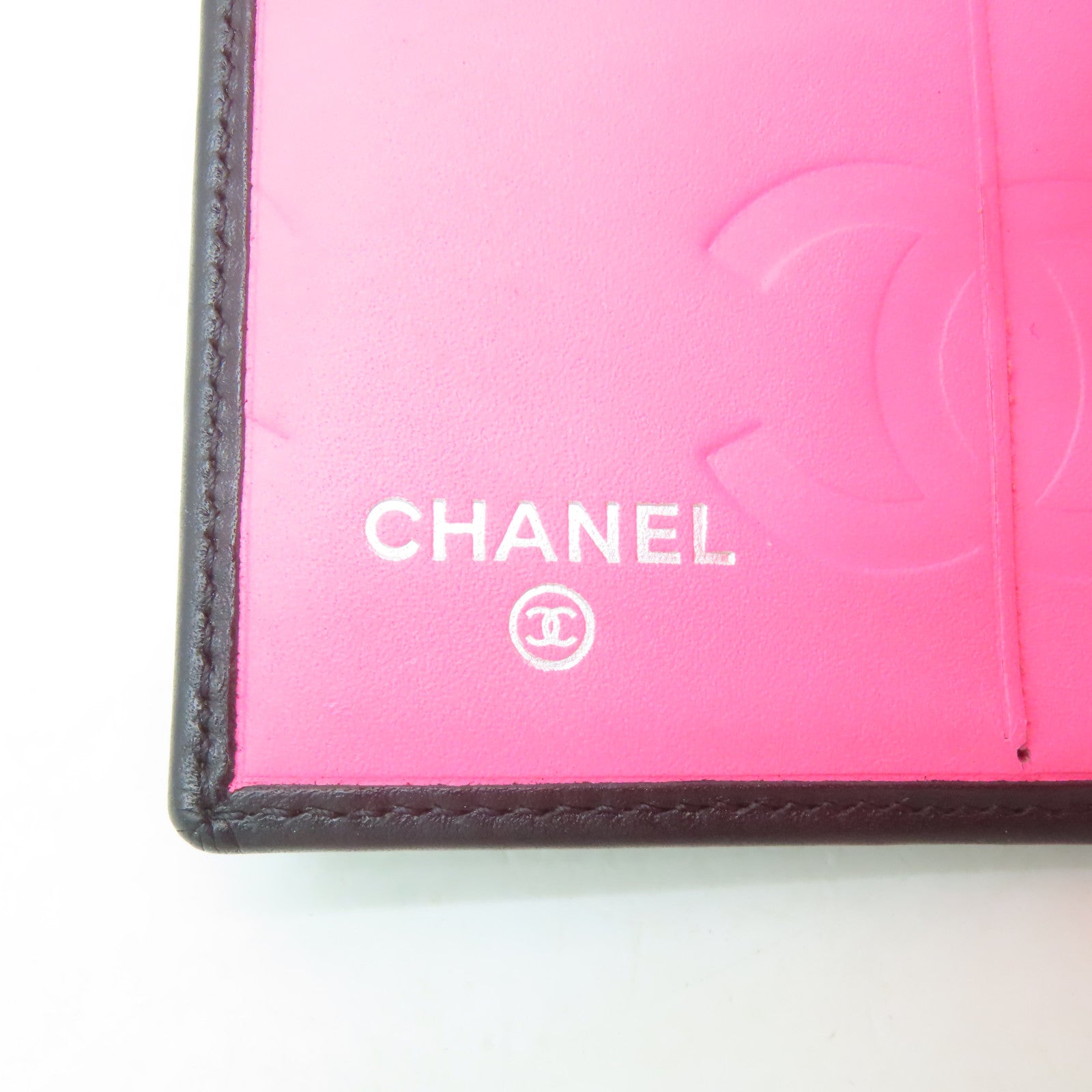 CHANEL 【激減優惠】菱格牛皮皮革Cambon Compact Wallet銀扣錢包黑色/粉紅色