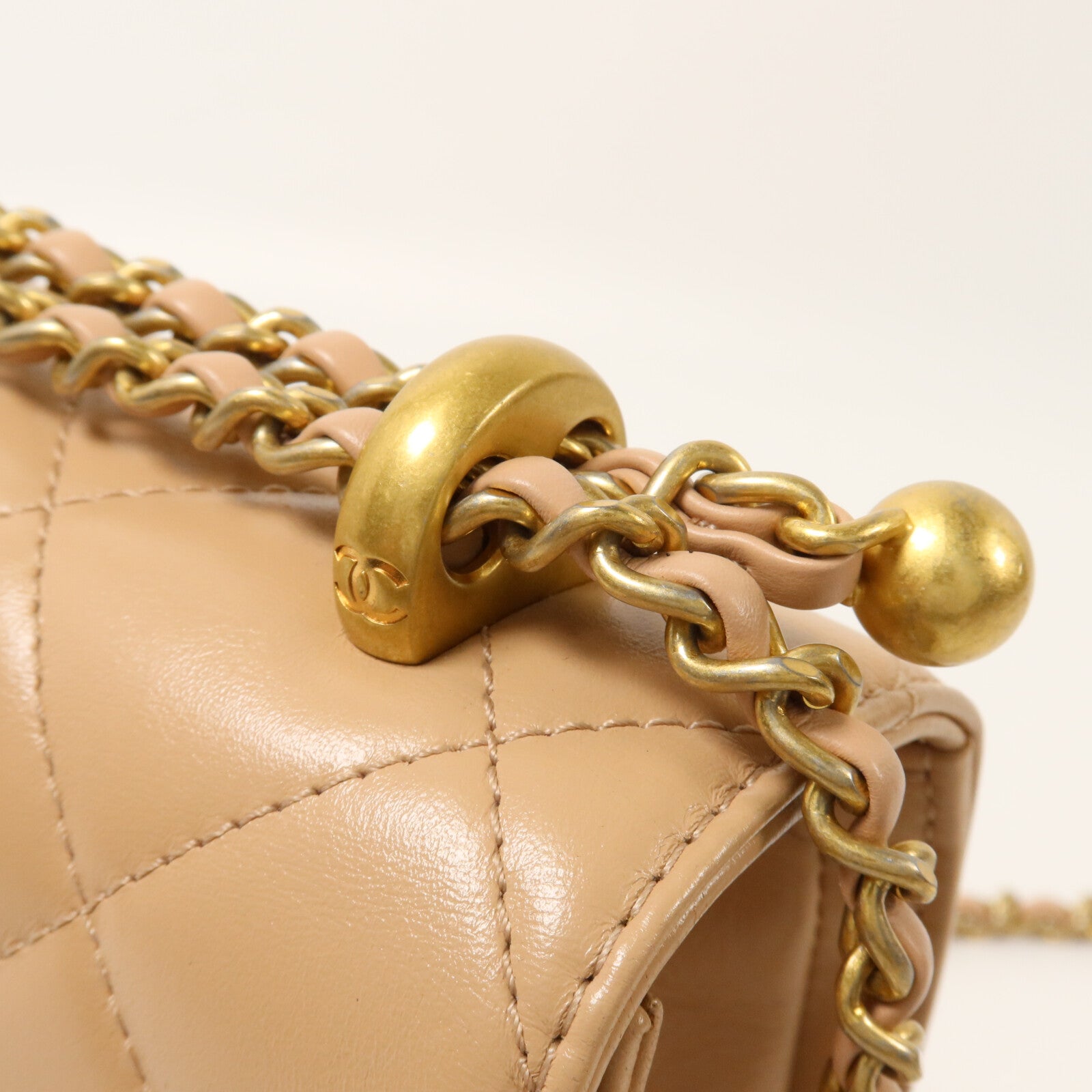 CHANEL 牛皮皮革Mini Flap Bag鏈帶肩背袋