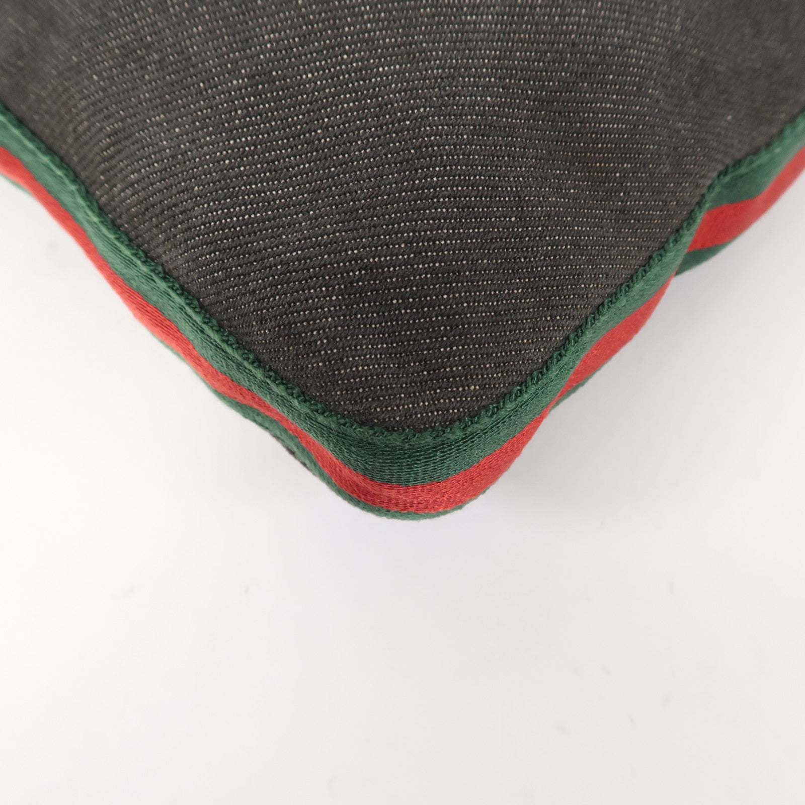 GUCCI 帆布Shoulder Bag銀扣肩背袋黑色