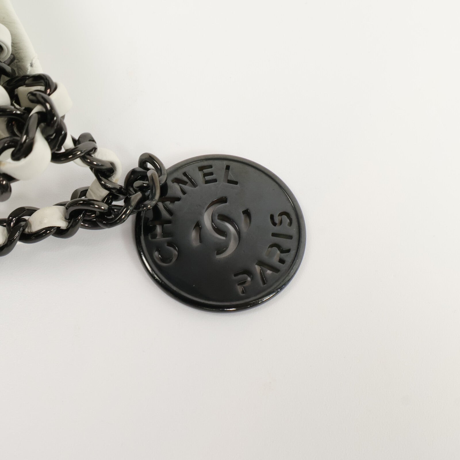 CHANEL 牛皮皮革Chanel 22 Mini鏈帶手挽肩背兩用袋