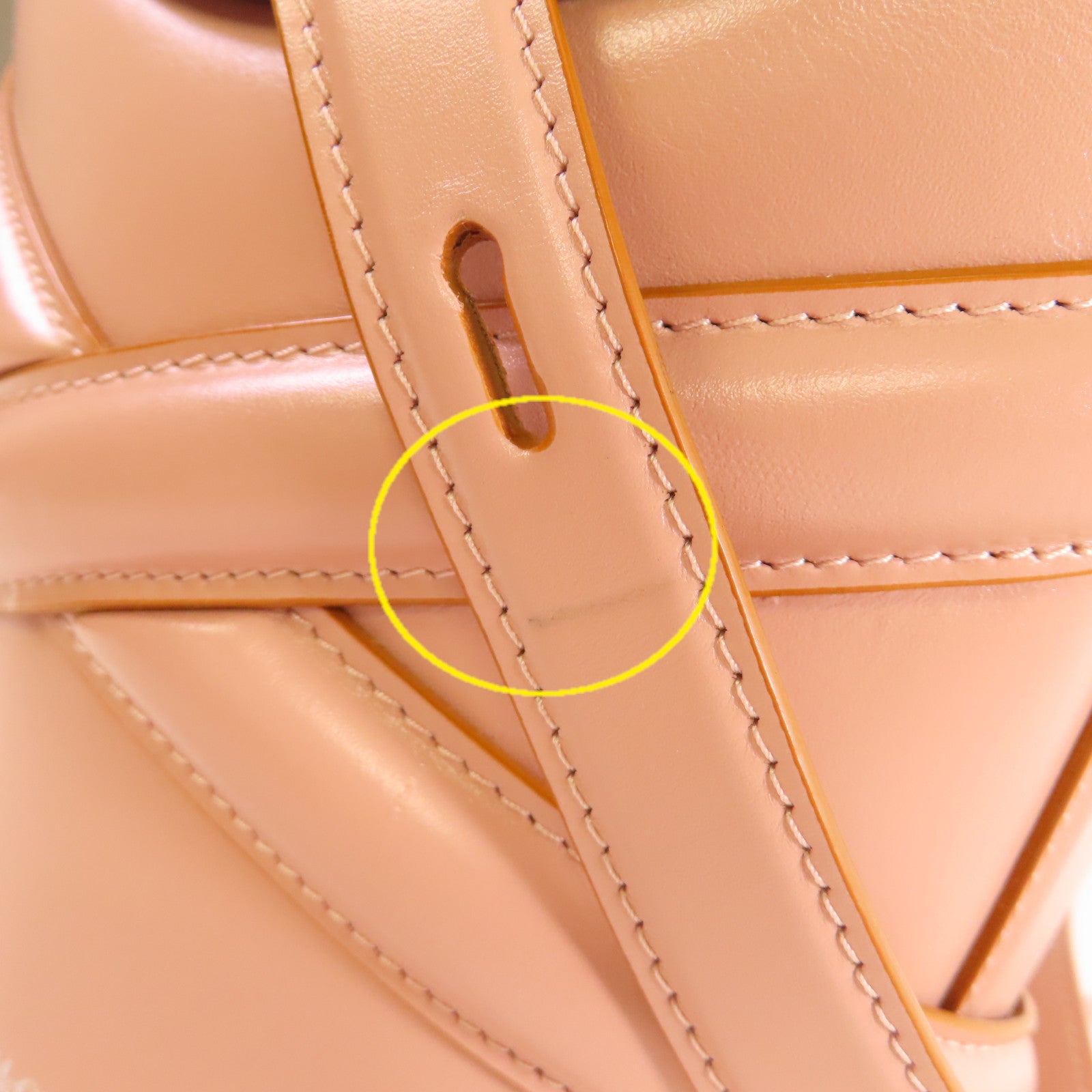 Alexander McQueen 牛皮皮革Shoulder Bag肩背袋粉紅色