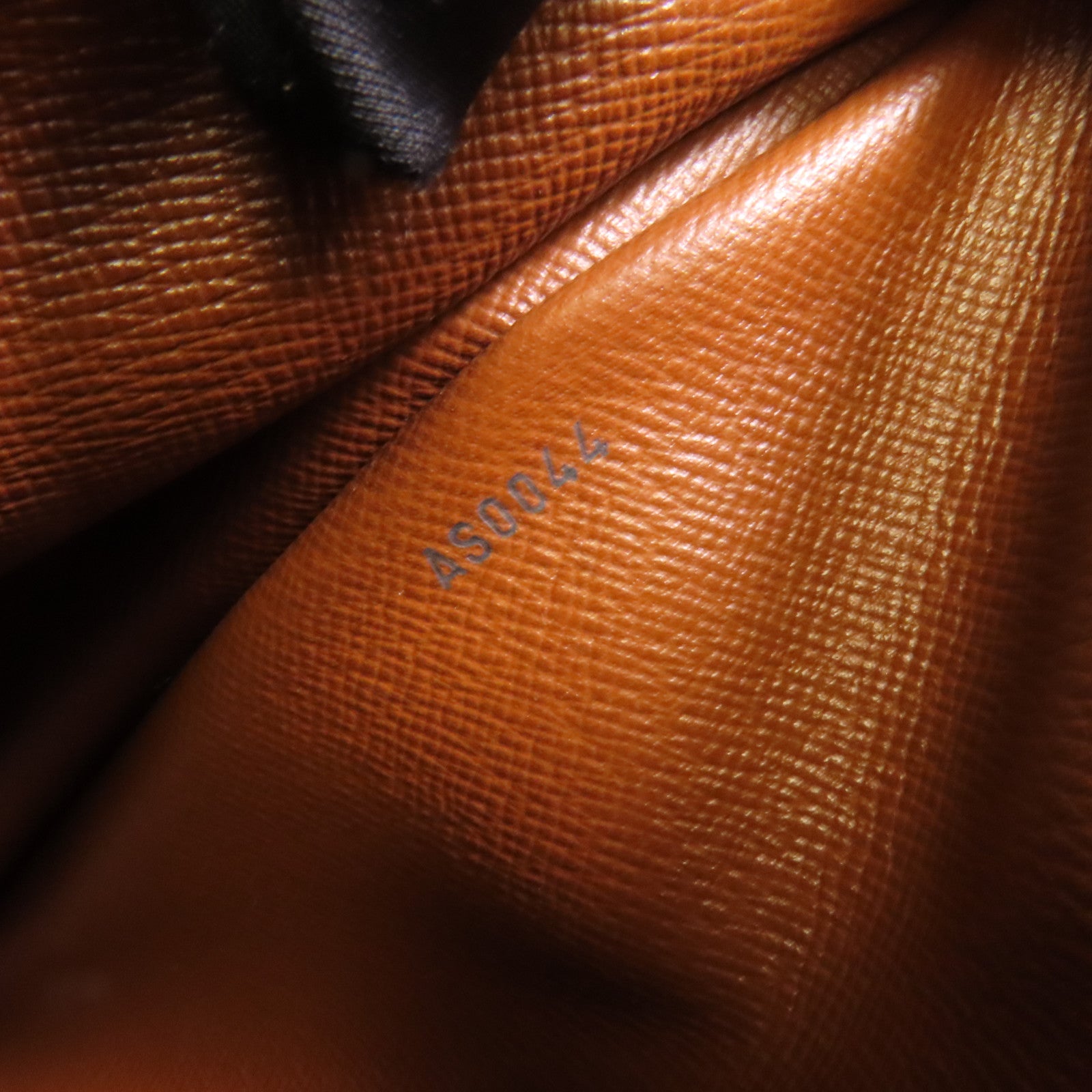 LOUIS VUITTON Monogram Boulogne金扣肩背袋