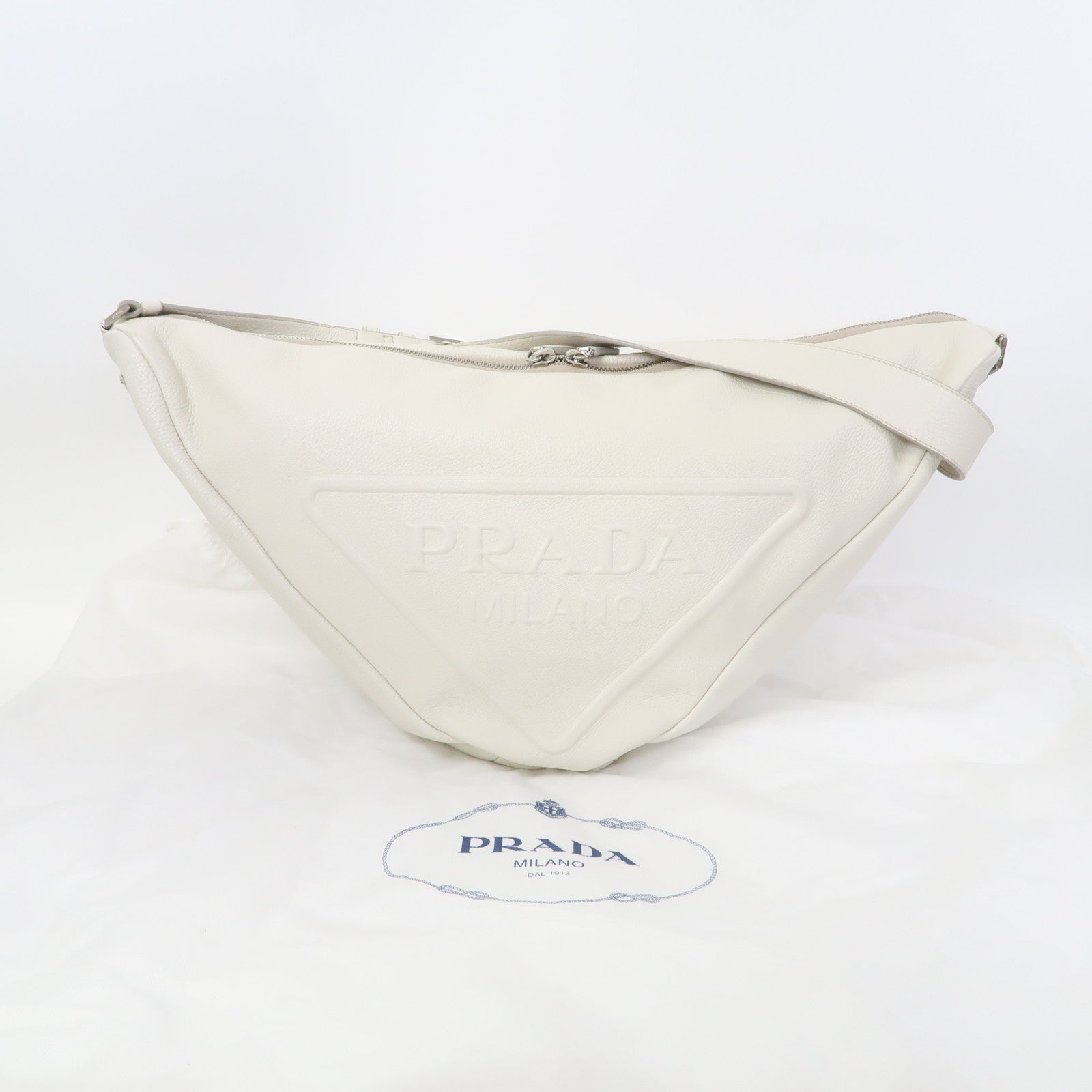 PRADA 牛皮皮革Triangle Bag銀扣肩背袋白色