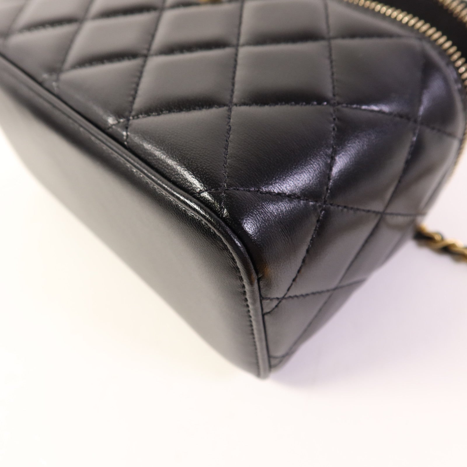 CHANEL 羊皮皮革Vanity Case金扣手挽肩背兩用袋