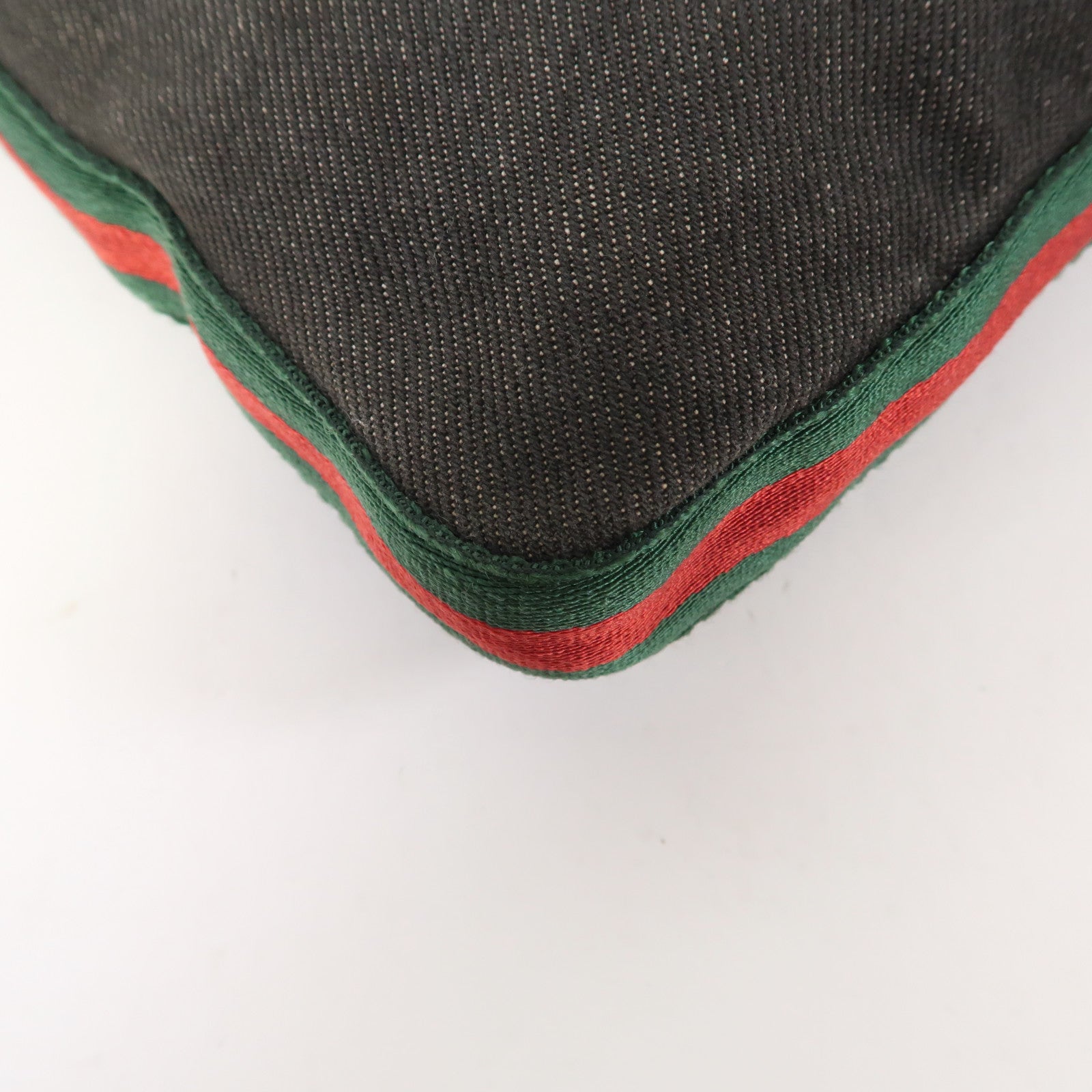GUCCI 帆布Shoulder Bag銀扣肩背袋黑色