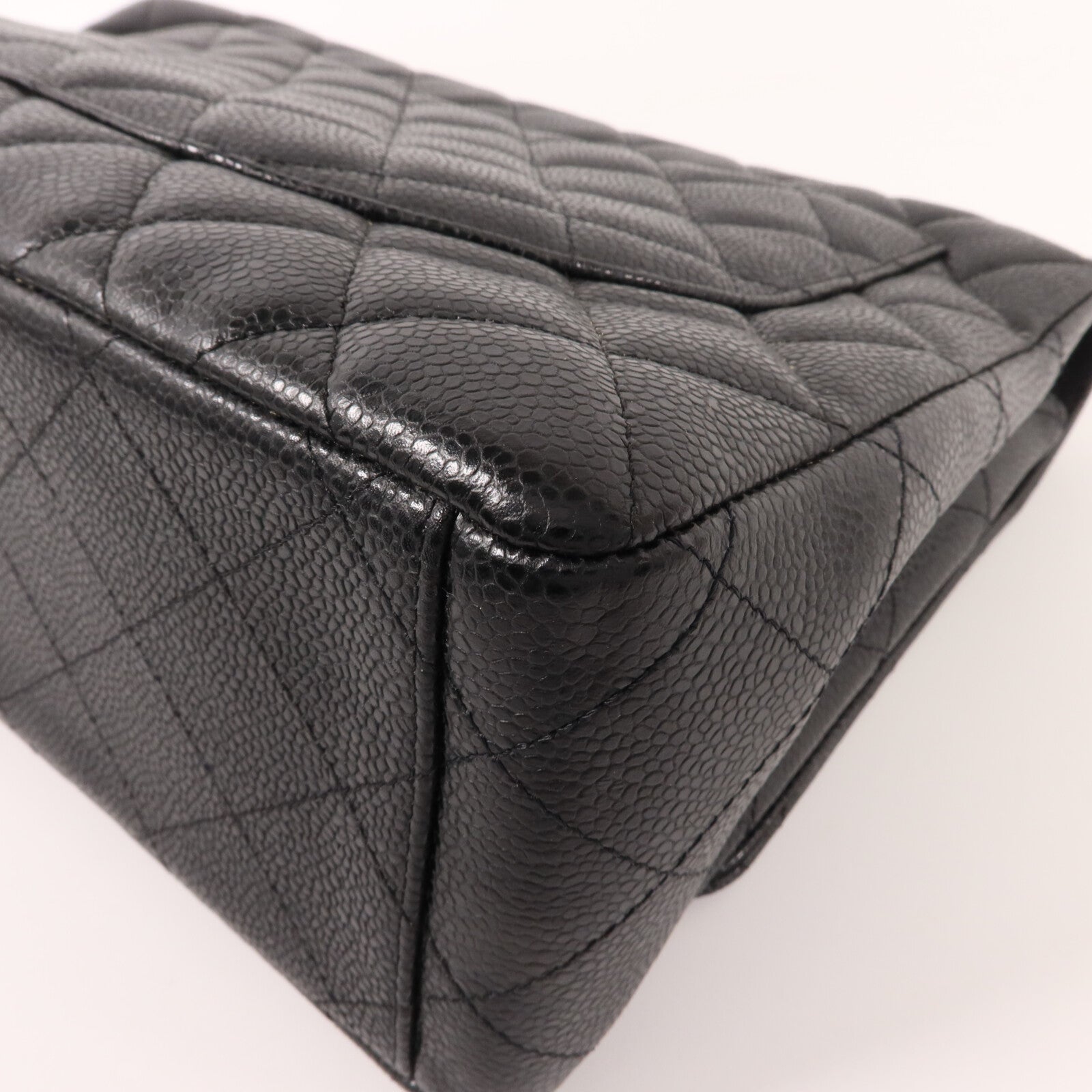 CHANEL 牛皮皮革Maxi Classic鏈帶肩背袋