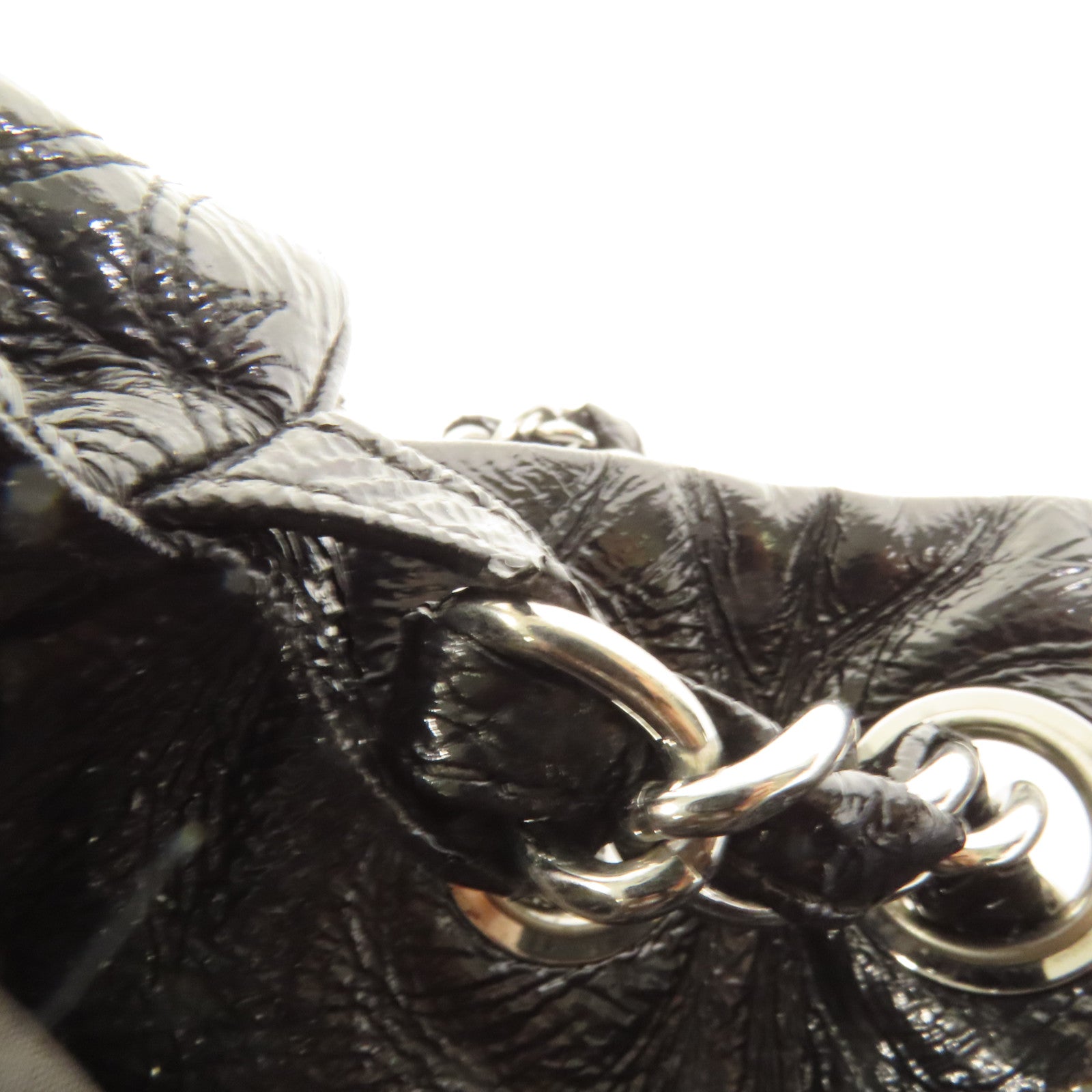 CHANEL 漆皮皮革Chain Shoulder銀扣肩背袋
