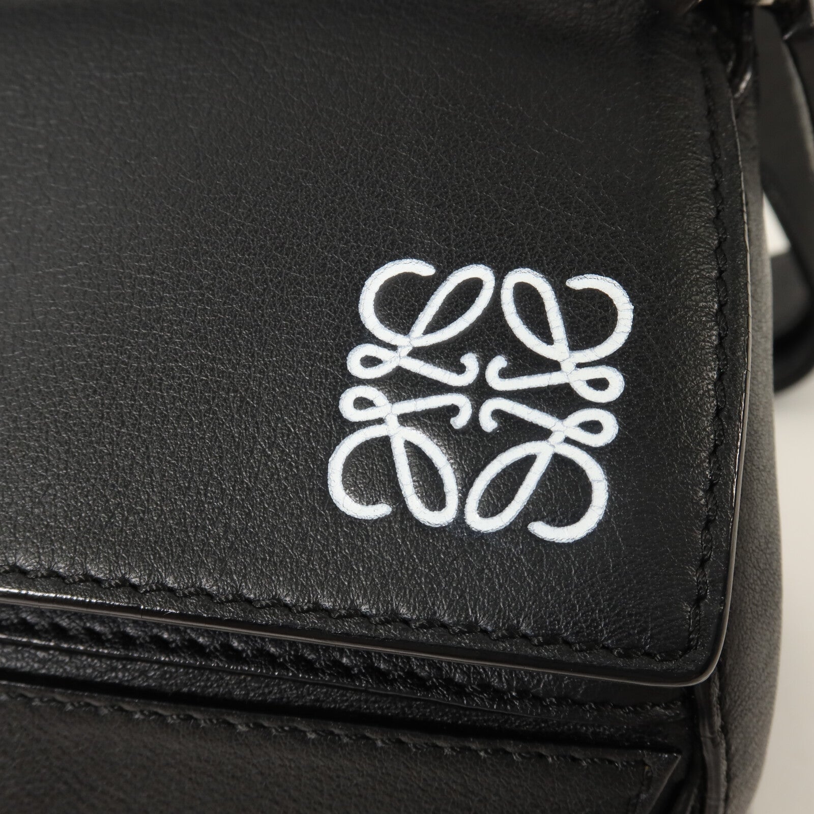 LOEWE 牛皮皮革Puzzle Medium手挽肩背兩用袋