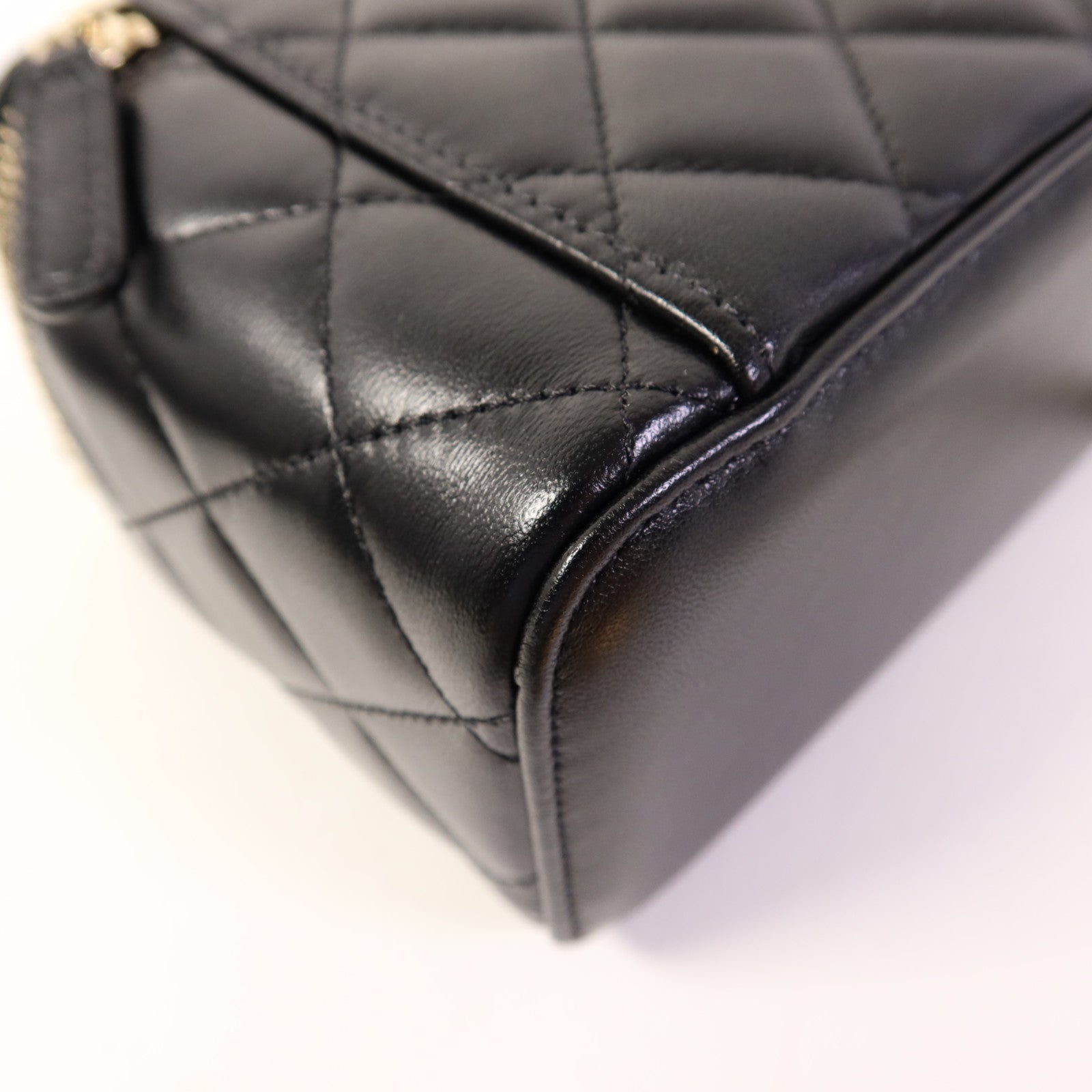 CHANEL 羊皮皮革Vanity Case金扣手挽肩背兩用袋