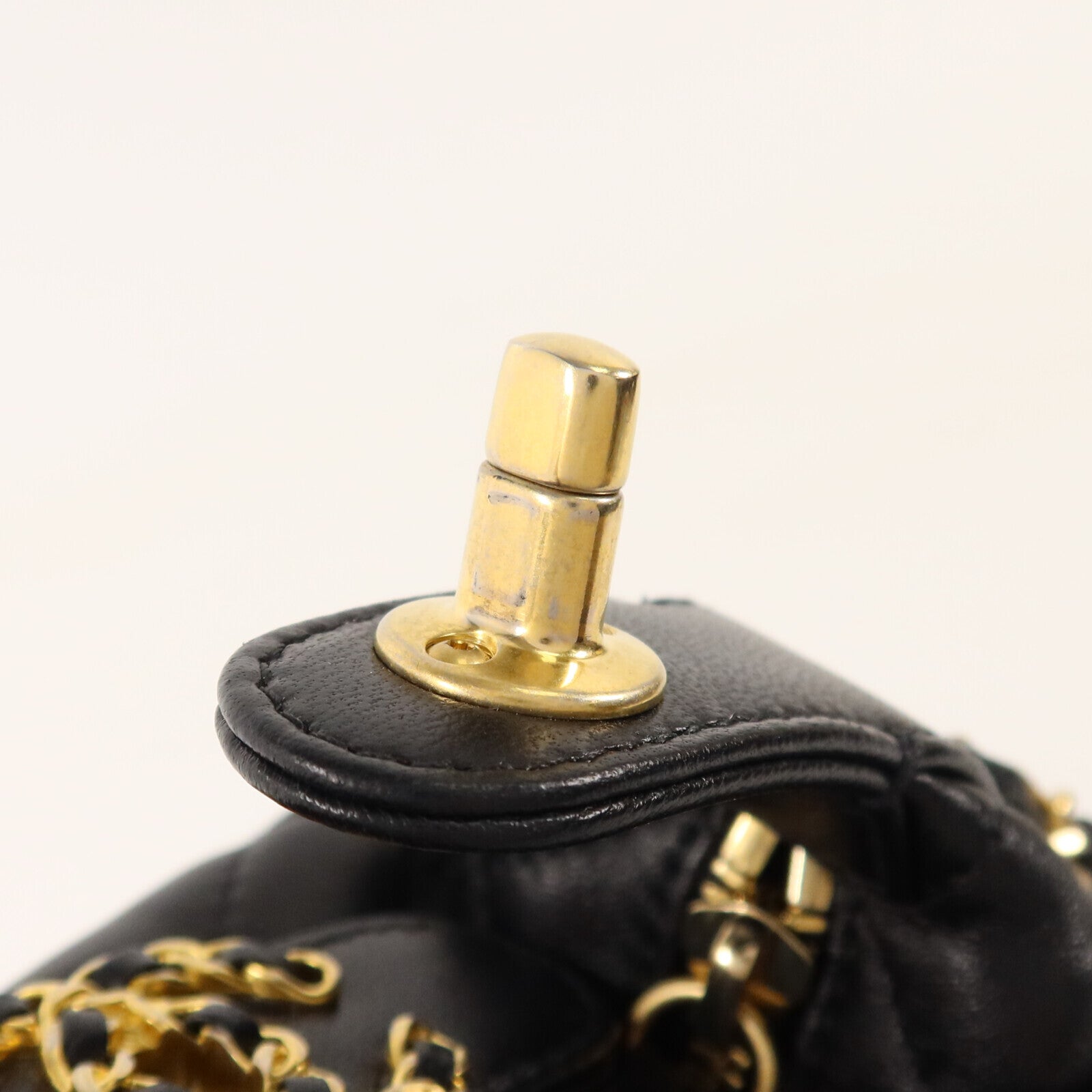 CHANEL 羊皮皮革Small Hobo金扣手挽肩背兩用袋